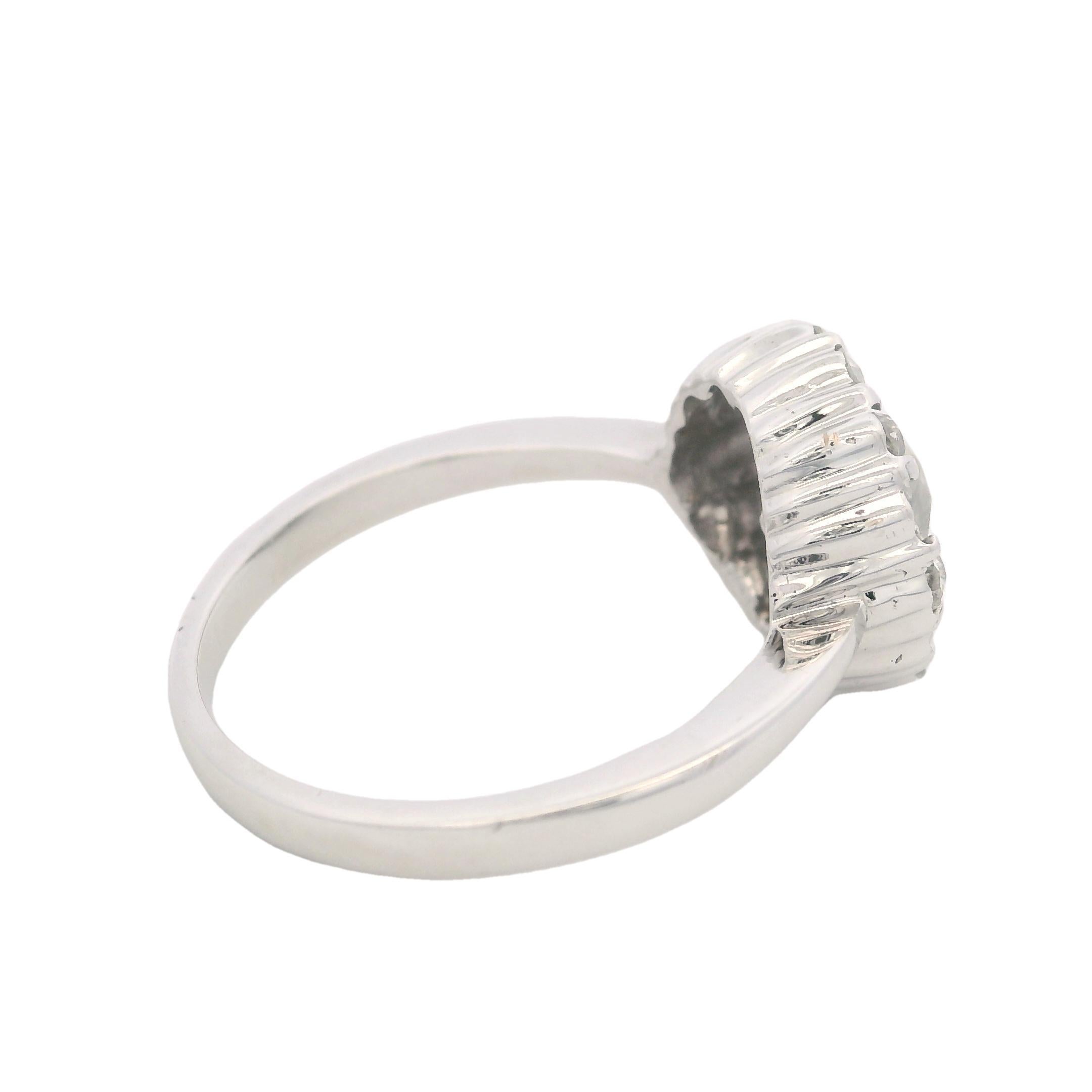 Bague ancienne en or 18 carats avec 2,68 carats de diamants - certificat GIA. Unisexe en vente