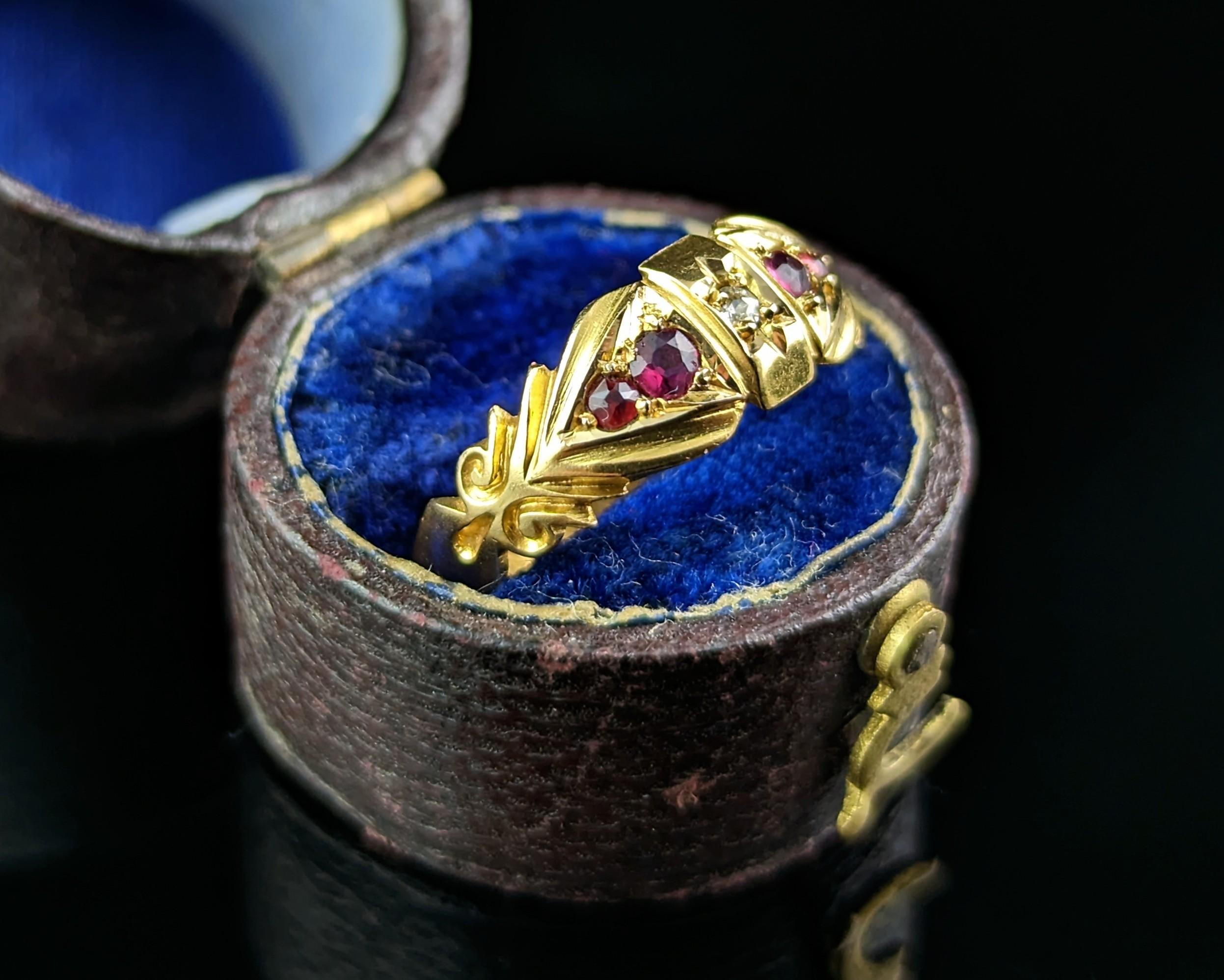 Round Cut Antique 18 Karat Gold Ruby and Diamond Ring, Edwardian