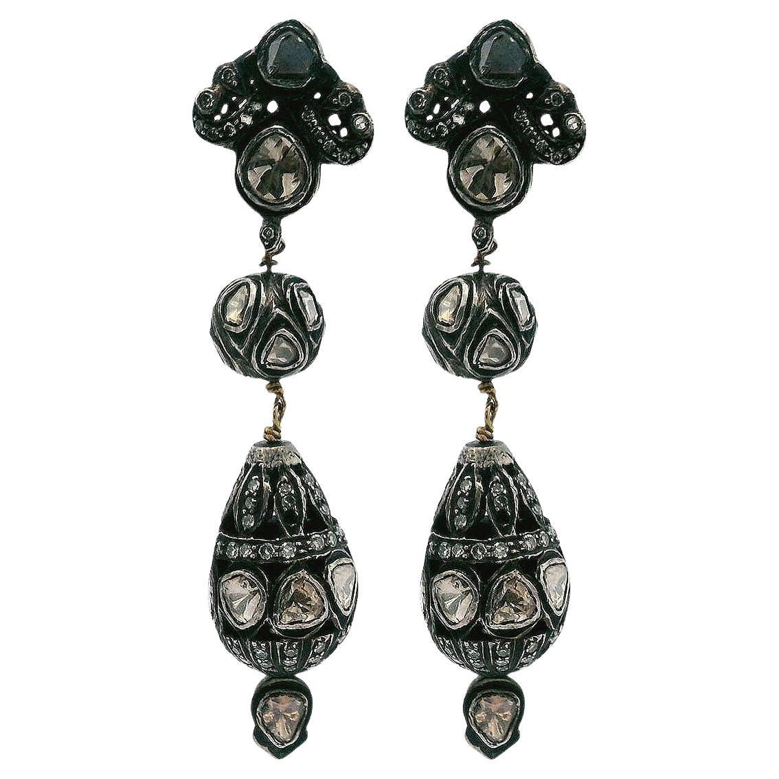 Antique 18kt Gold 
Silver Hanging Earrings with 3.50 Cts in Diamonds en venta