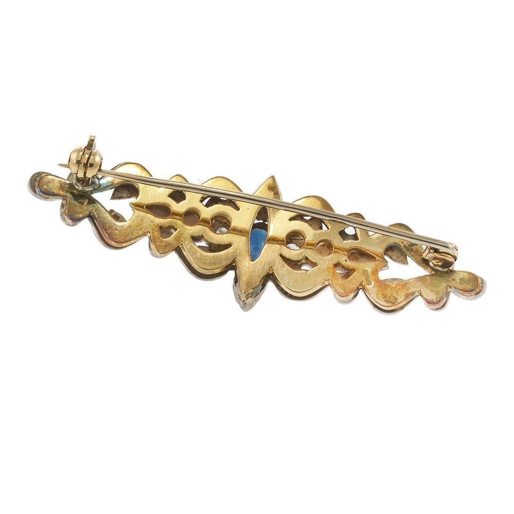 Taglio ovale Antica spilla vittoriana in oro giallo 18KT e argento con zaffiri e diamanti in vendita
