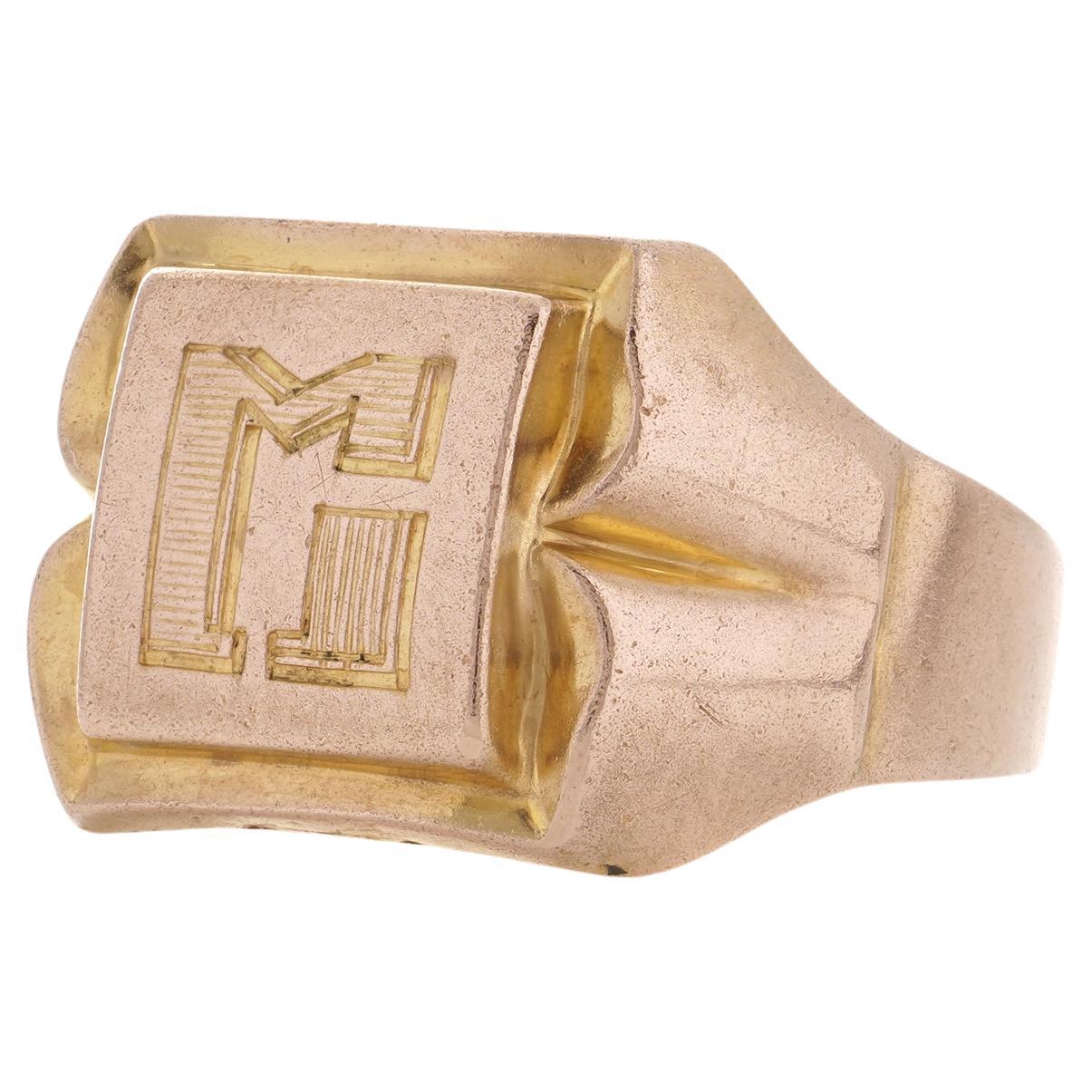 Antique 18kt yellow gold band men's large size Z ring with initial letter M. 
Made in France, 1910 - 1920's 
Hallmarked with an eagle’s head, a standard for 18kt gold. 
Dimensions - 

Finger Size (UK) = Z(EU) = 68.7 (US) = 12.5 
Weight: 5.3