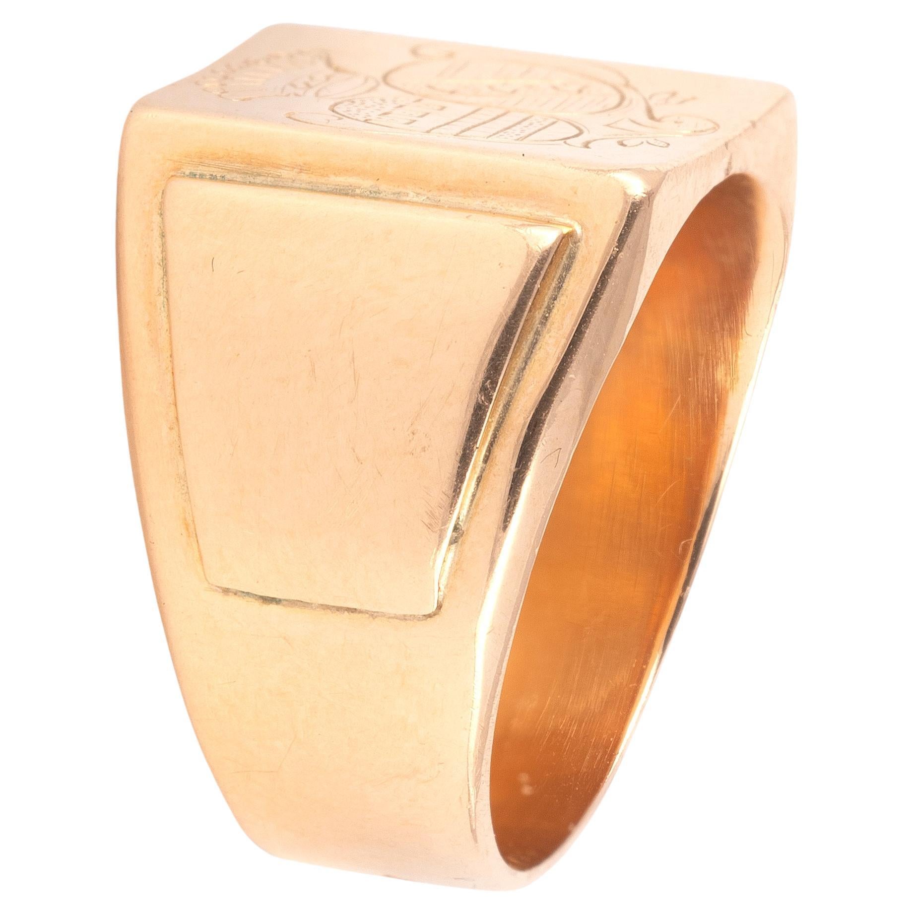 Antiker 18kt Rose Gold Signet Familienwappen Ring im Angebot 1