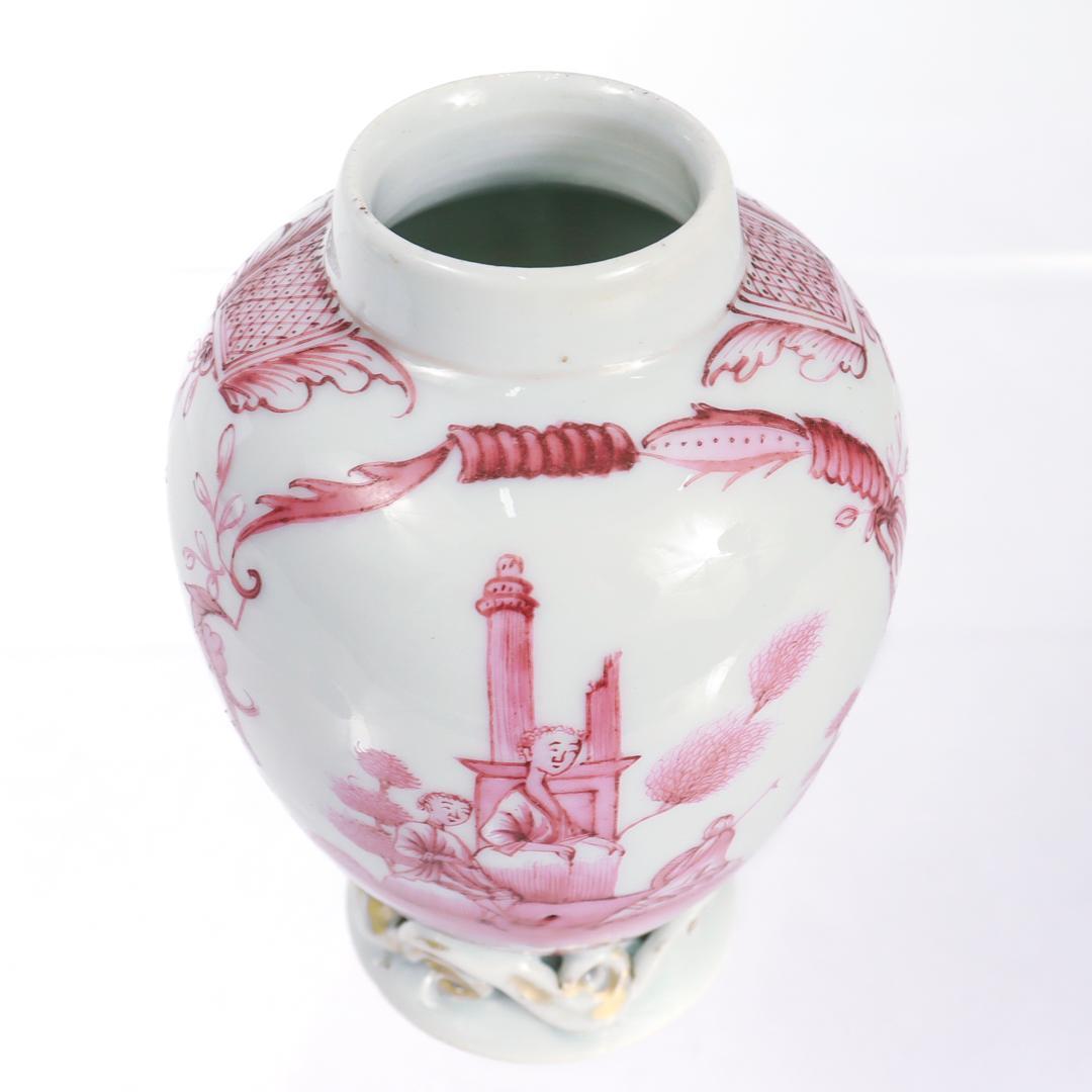 Antique 18th/19th C. Chinese Export Porcelain Tea Caddy with European Decoration For Sale 1