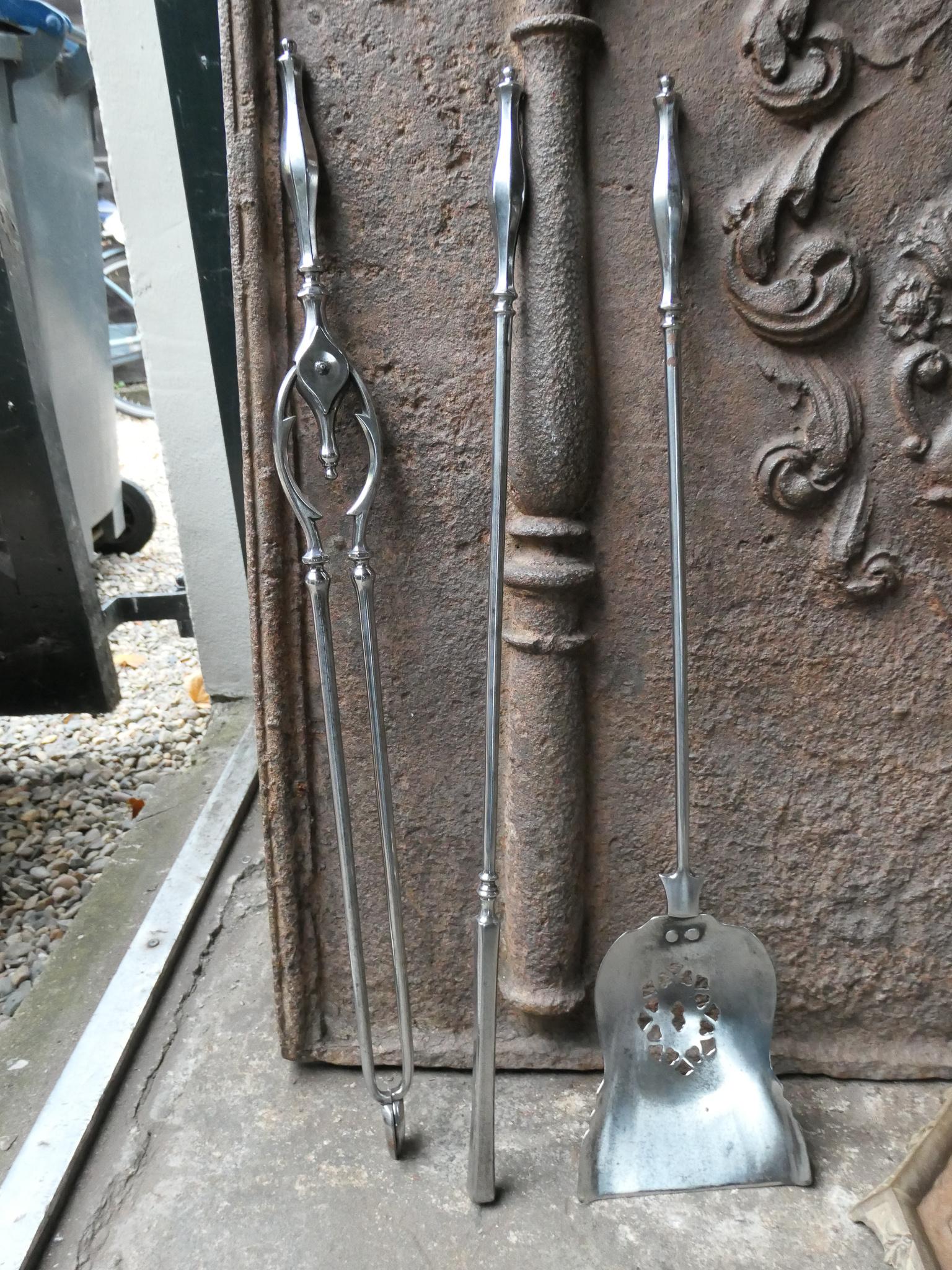 Antico set di accessori per il fuoco georgiano del 18° - 19° secolo in vendita 3