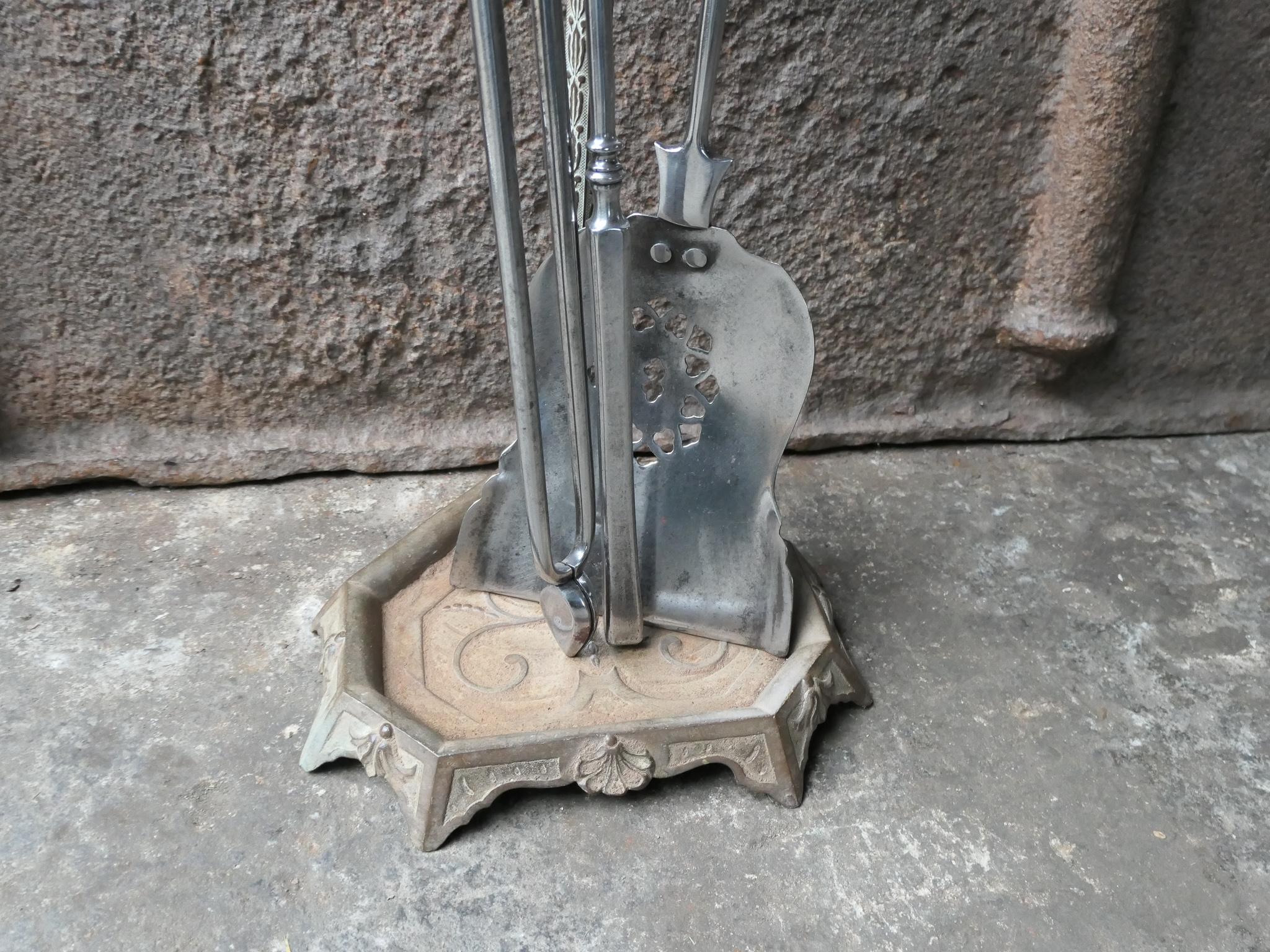 Antico set di accessori per il fuoco georgiano del 18° - 19° secolo In condizioni discrete in vendita a Soest, NL