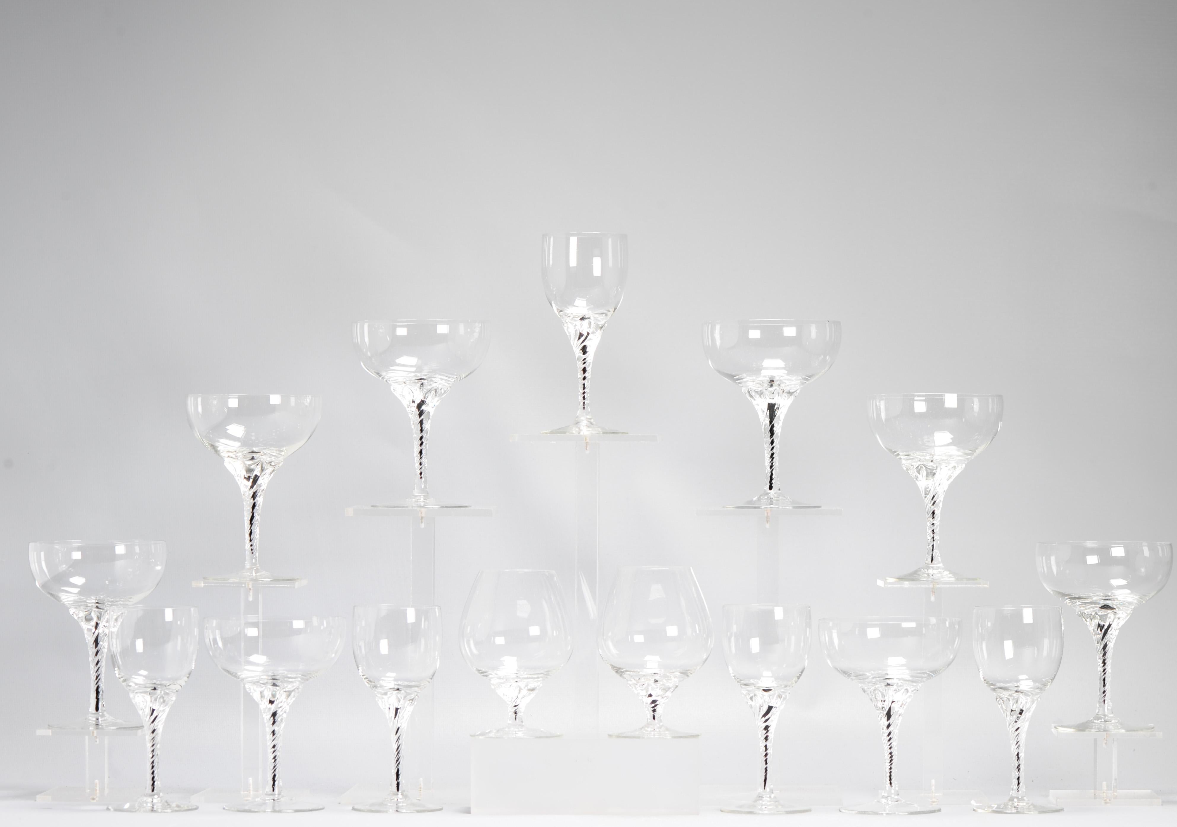 Porcelain Antique 18th/19th century Dutch rare Black Airtwist Glasses and coupes For Sale