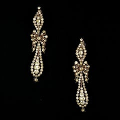 Boucles d'oreilles pendantes en chrysolite portugaise ancienne du 18ème/19ème siècle