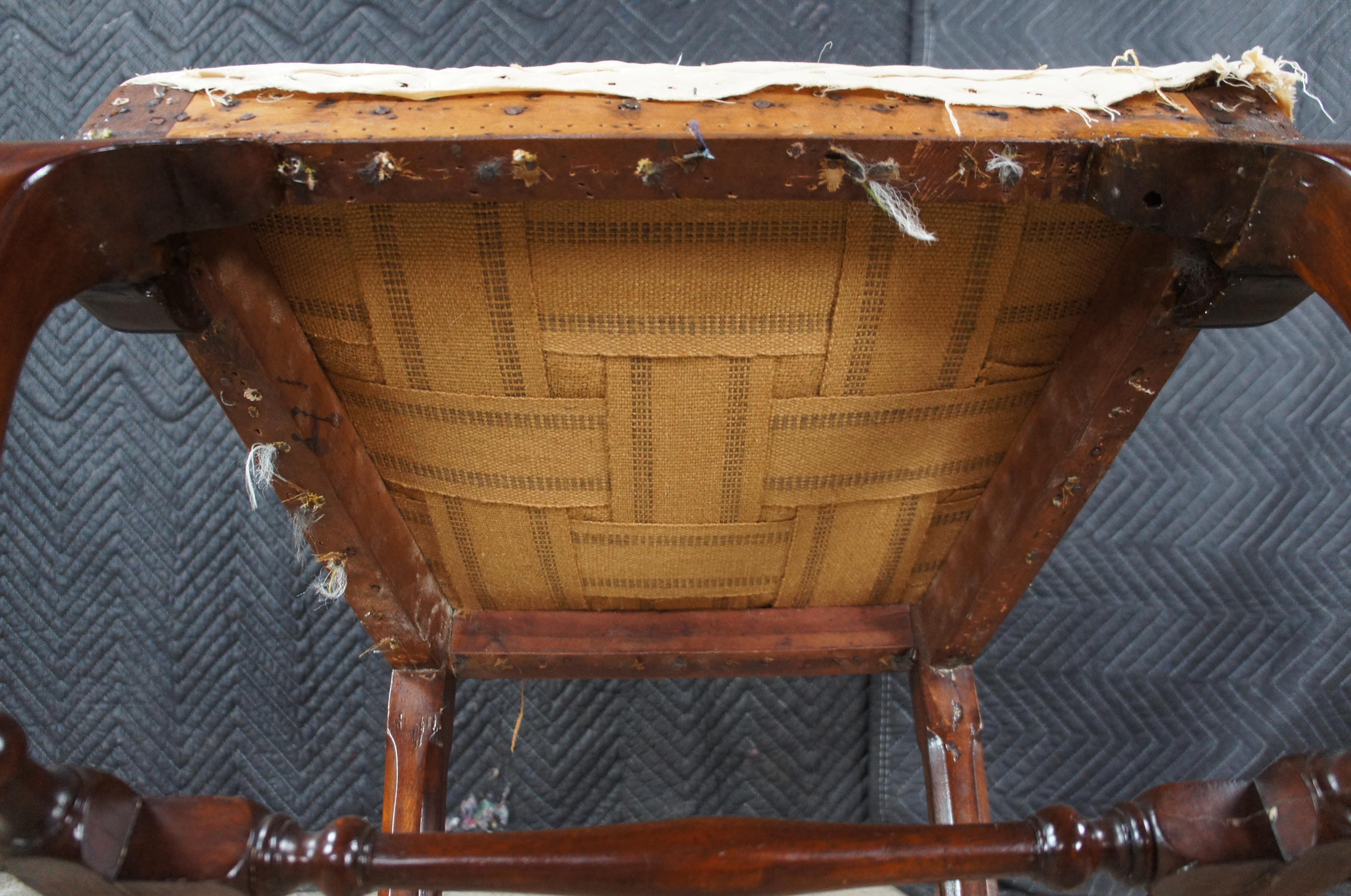 Silla auxiliar de comedor antigua de caoba Chippendale americana del s. XVIII Ball and Claw en venta 5