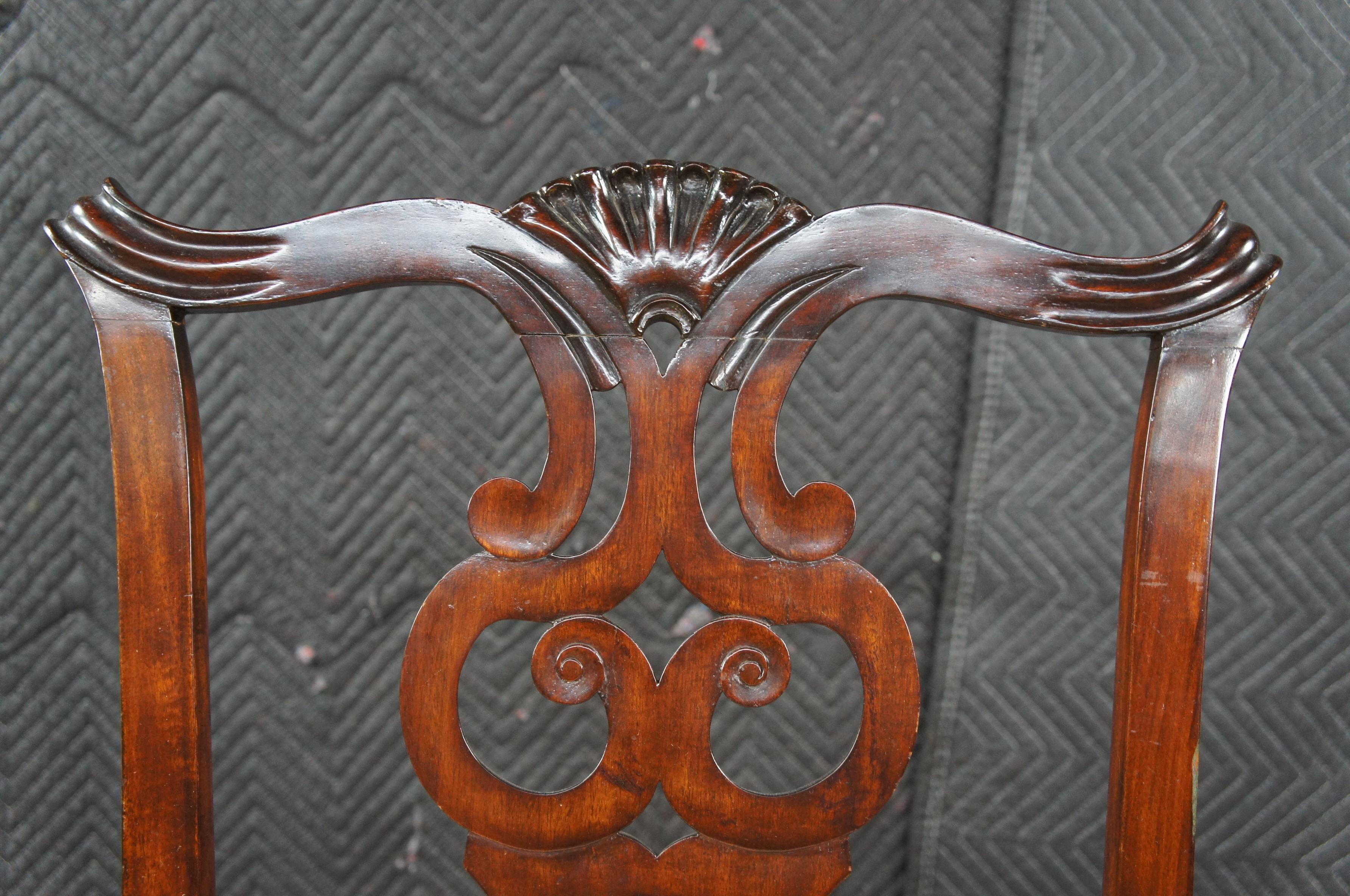 Silla auxiliar de comedor antigua de caoba Chippendale americana del s. XVIII Ball and Claw en venta 6