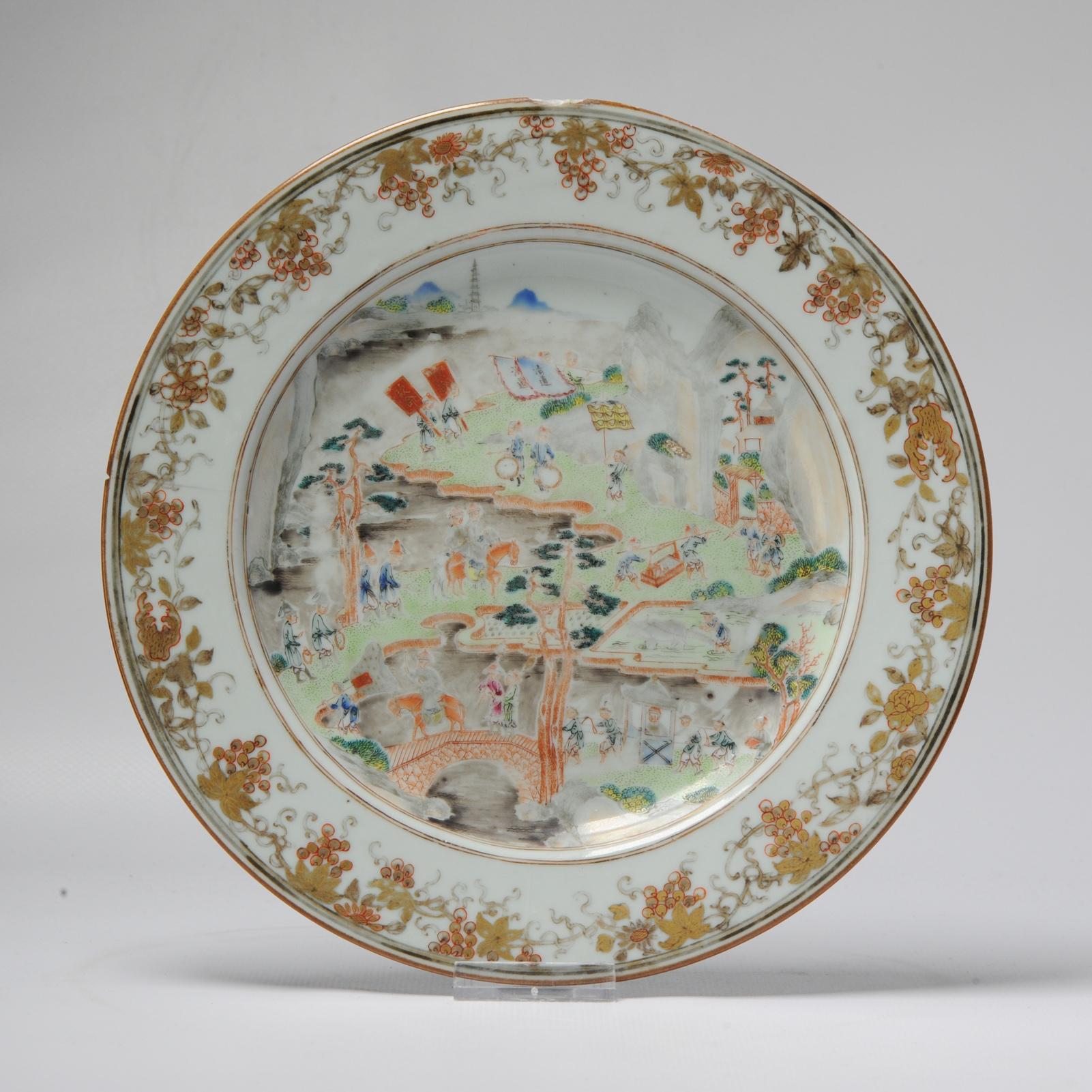 Antique 18th C Chinese Porcelain Fencai Dish China Famille Rose Qianlong Period In Fair Condition In Amsterdam, Noord Holland