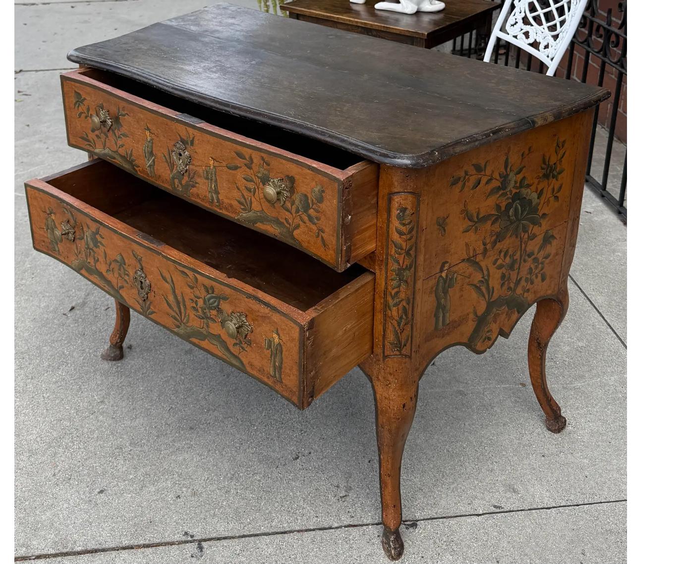 italien A.I.C. Chinoiserie décorée Commode Vénitienne ancienne en vente