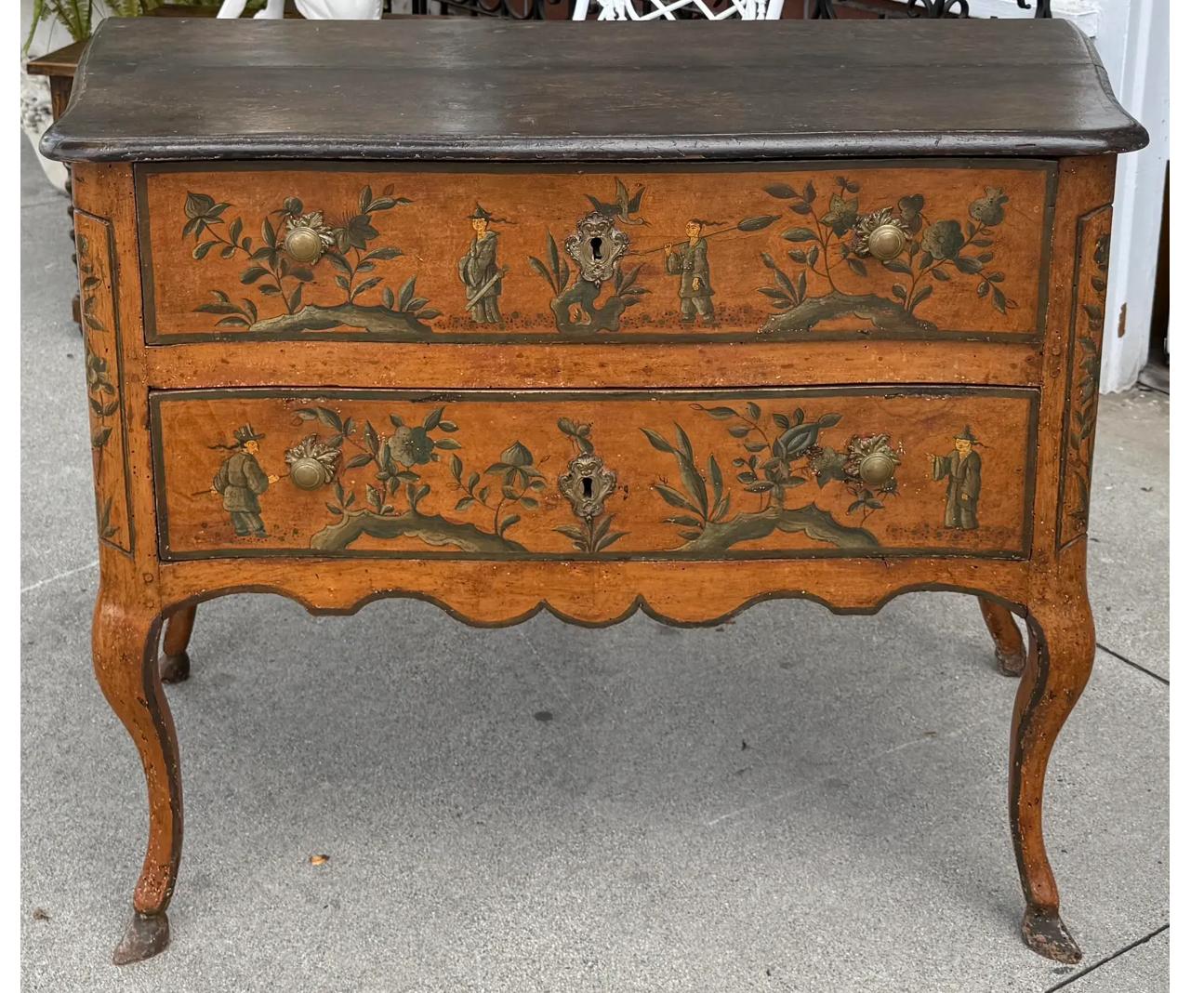 Bois A.I.C. Chinoiserie décorée Commode Vénitienne ancienne en vente