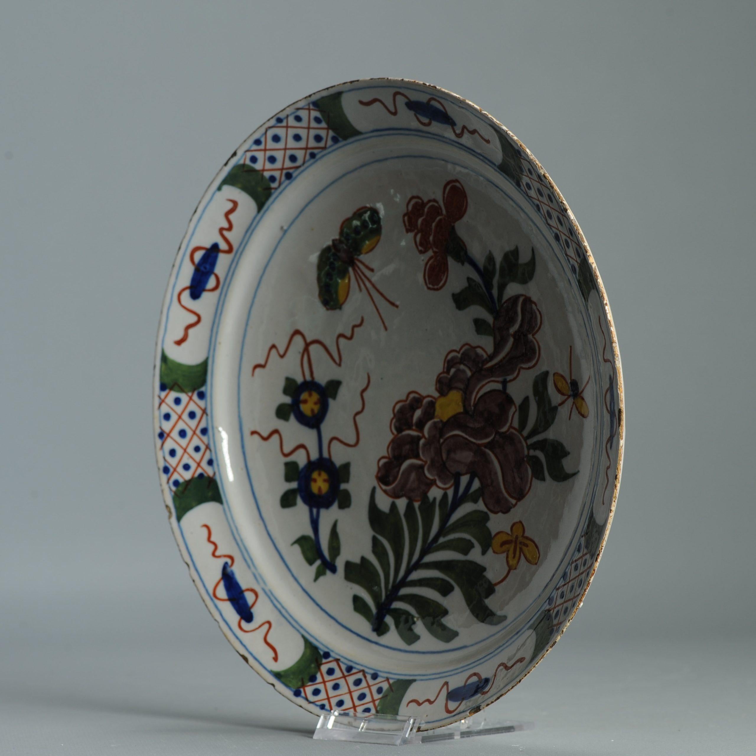 Ancienne assiette en faïence de Delft hollandaise du 18e siècle D'après des porcelaines chinoises en vente 2