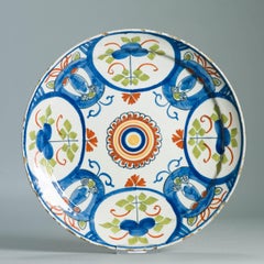 Ancienne assiette en faïence de Delft hollandaise du 18e siècle D'après des porcelaines chinoises