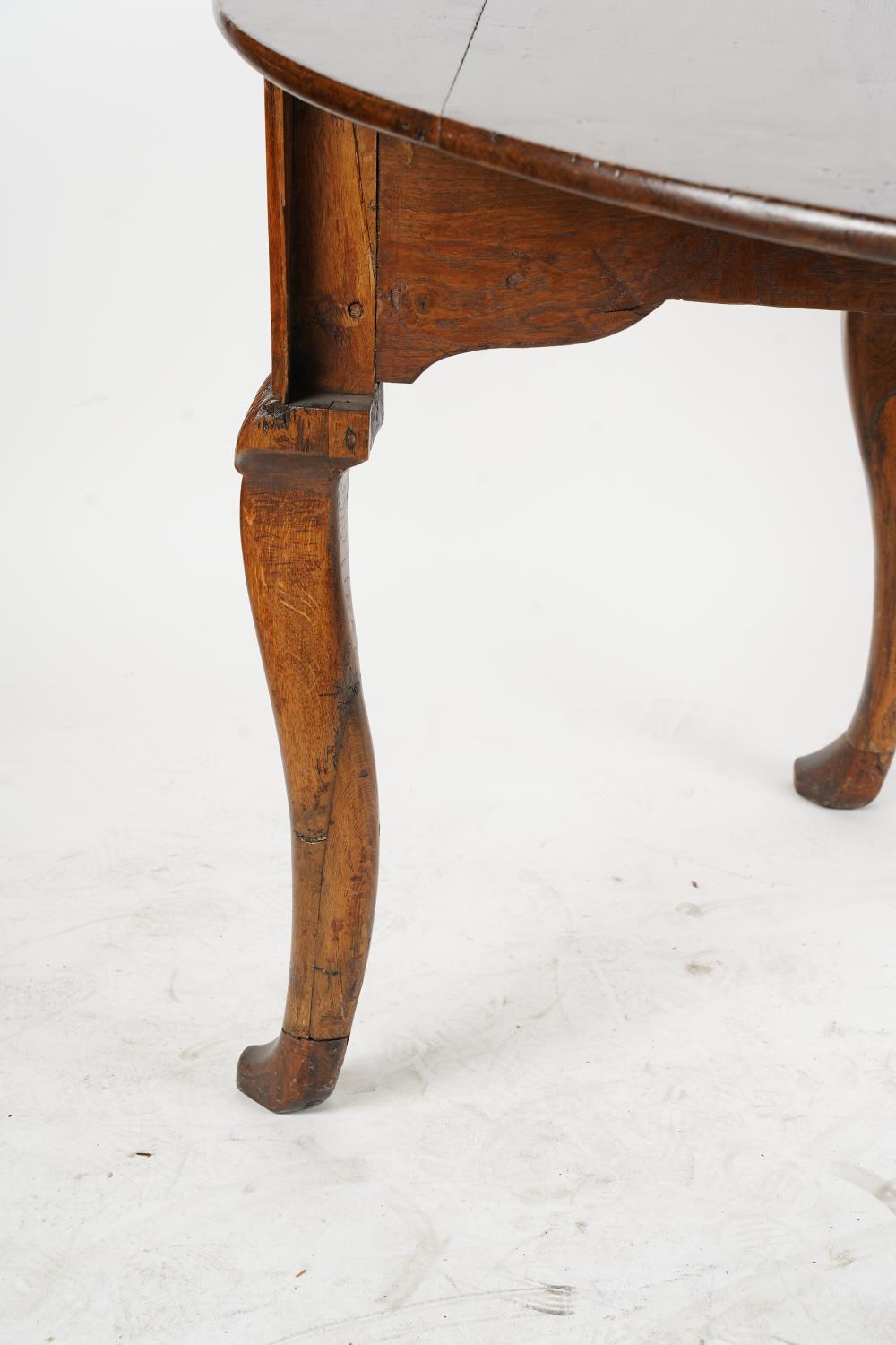Ancienne table provinciale française du 18ème siècle en chêne, provenant de la succession de Norman Lear Bon état - En vente à Los Angeles, CA