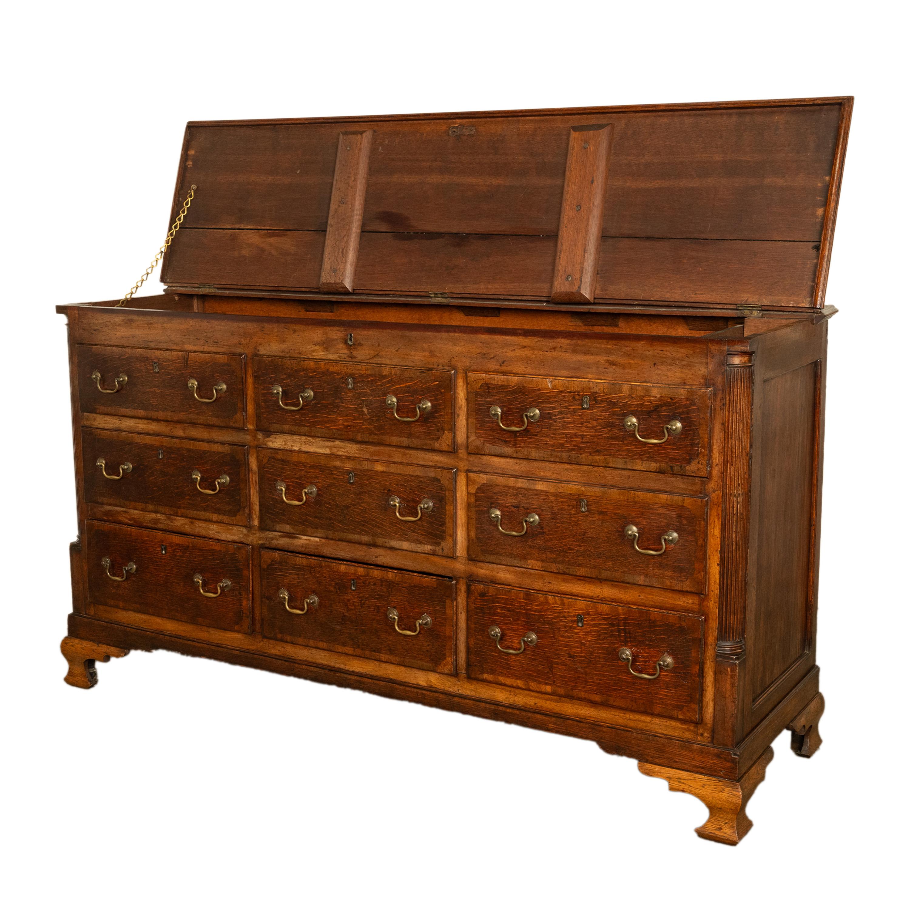 Antique 18th C Georgian Oak Mahogany Hinged Top Mule Chest Coffer Sideboard 1770 In Good Condition For Sale In Portland, OR