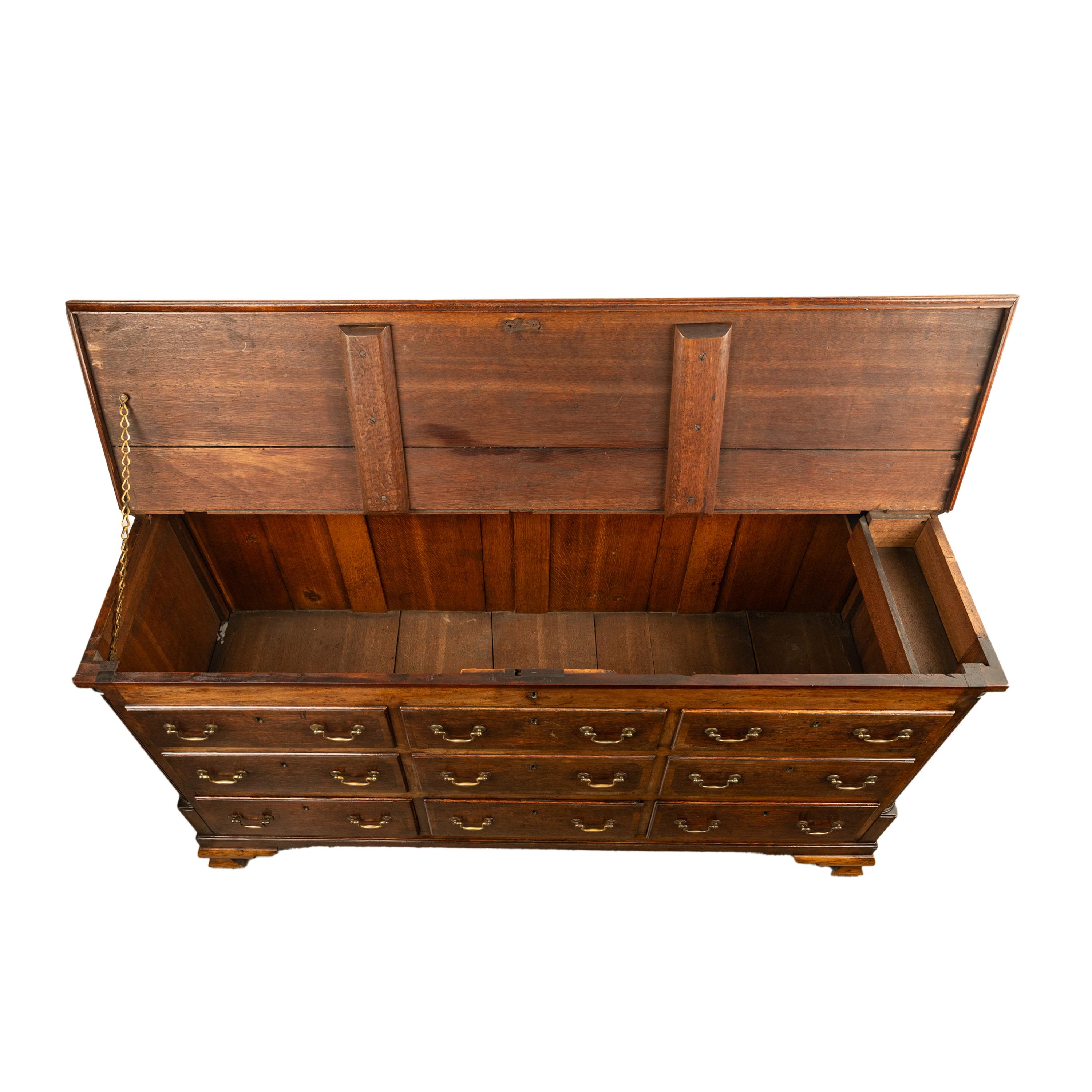 Antique 18th C Georgian Oak Mahogany Hinged Top Mule Chest Coffer Sideboard 1770 For Sale 2