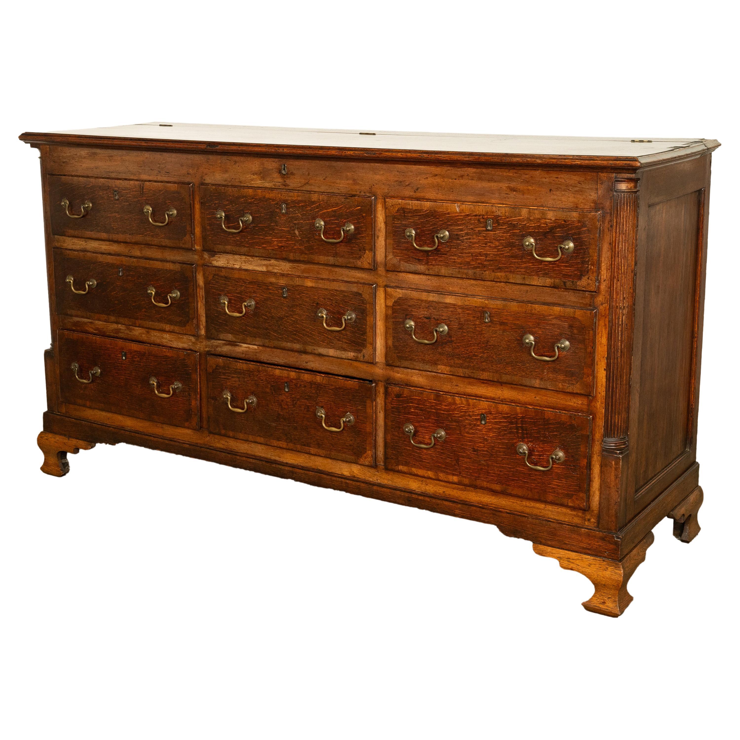 Antica credenza a cassettoni del 18° C. georgiana in Oak e mogano con piano a cerniera 1770