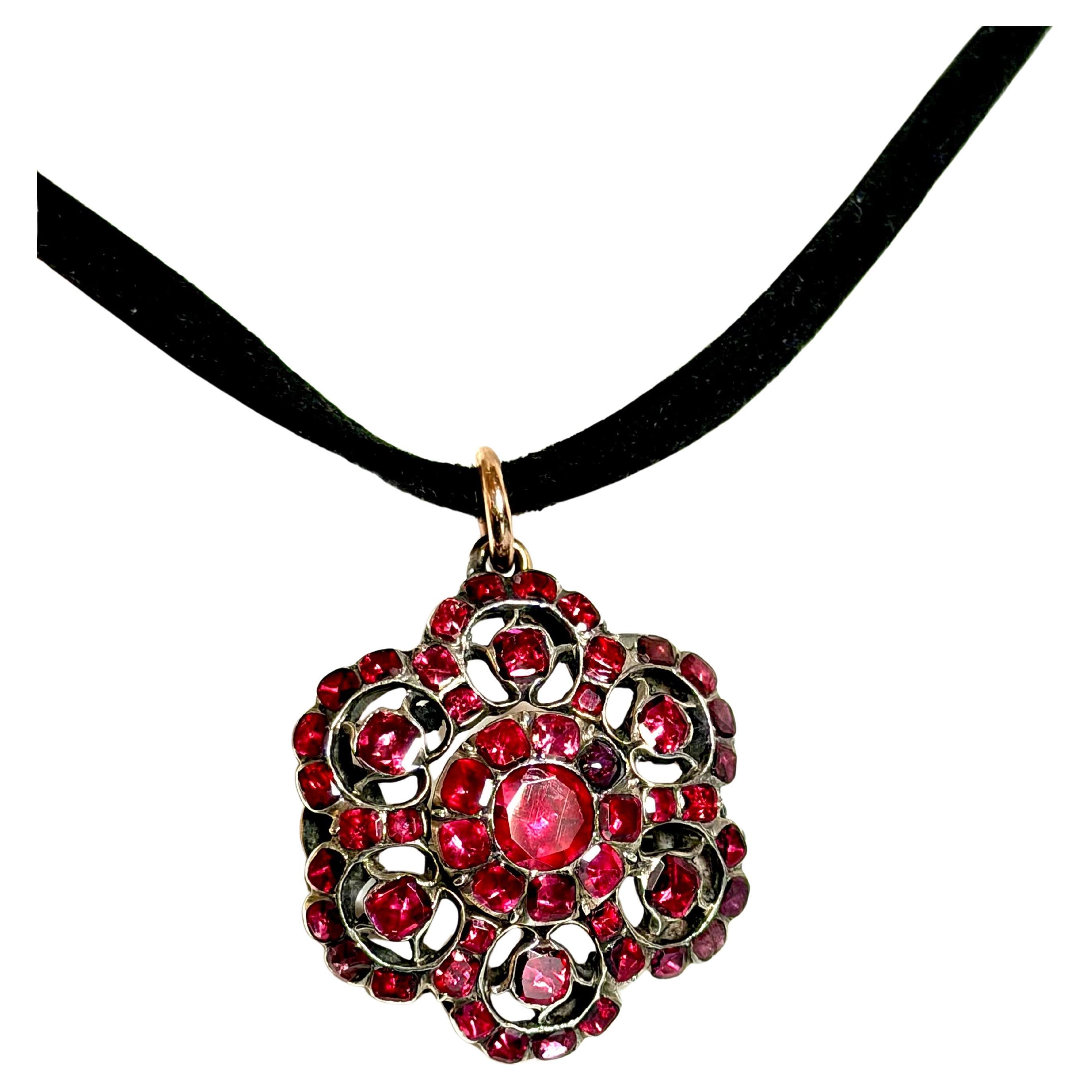 Antique 18ème C Georgian Silver Gold Ruby Brooch Pendentif en vente