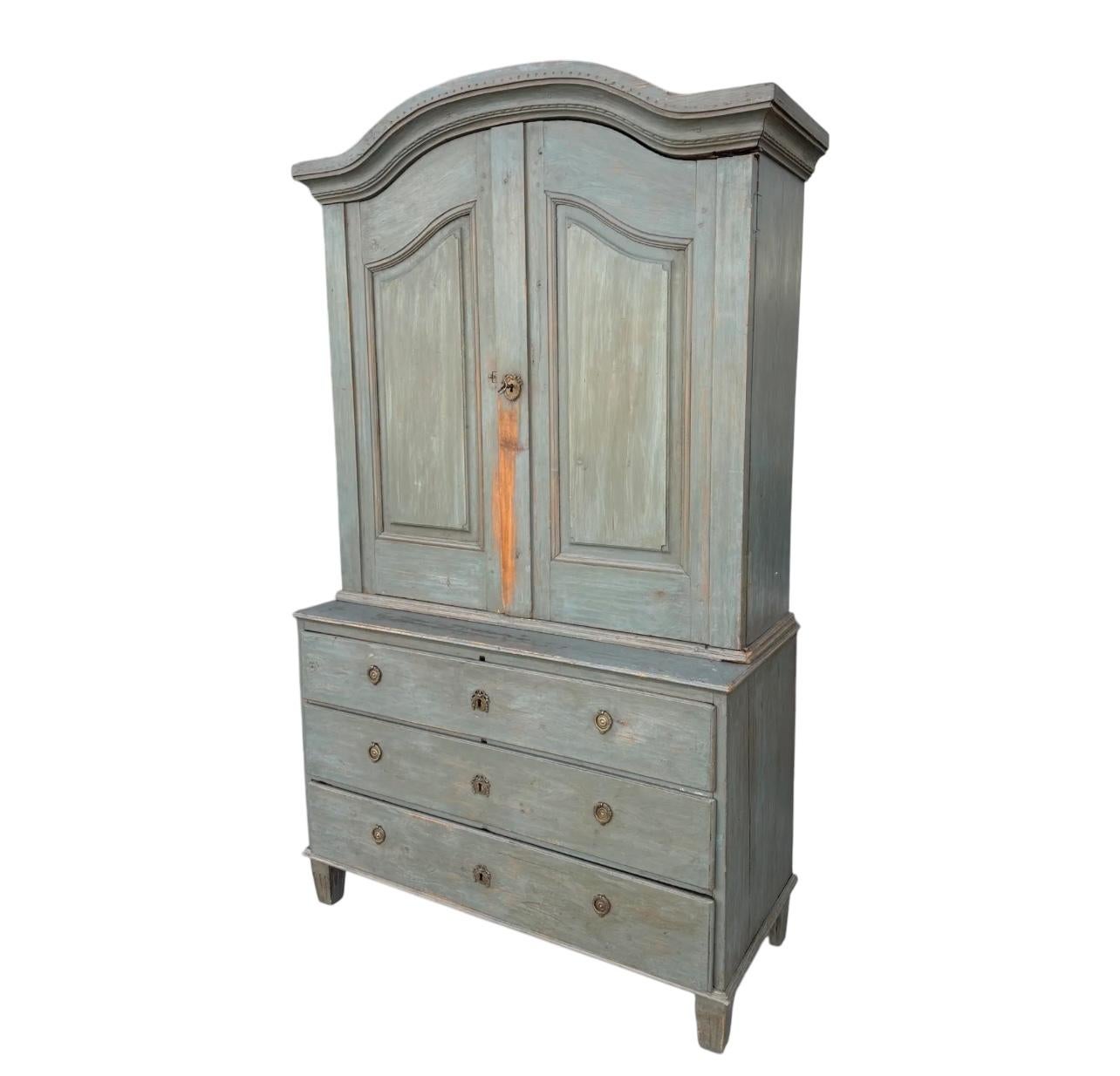 Antiguo Gabinete de Prensa de Lino Imperio Sueco Gustaviano del S. XVIII Madera en venta