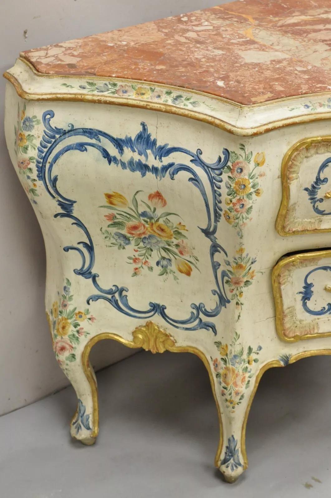 Antike italienische venezianische Rokoko-Kommode mit handbemalter Marmorplatte aus dem 18. Jahrhundert im Zustand „Gut“ im Angebot in Philadelphia, PA