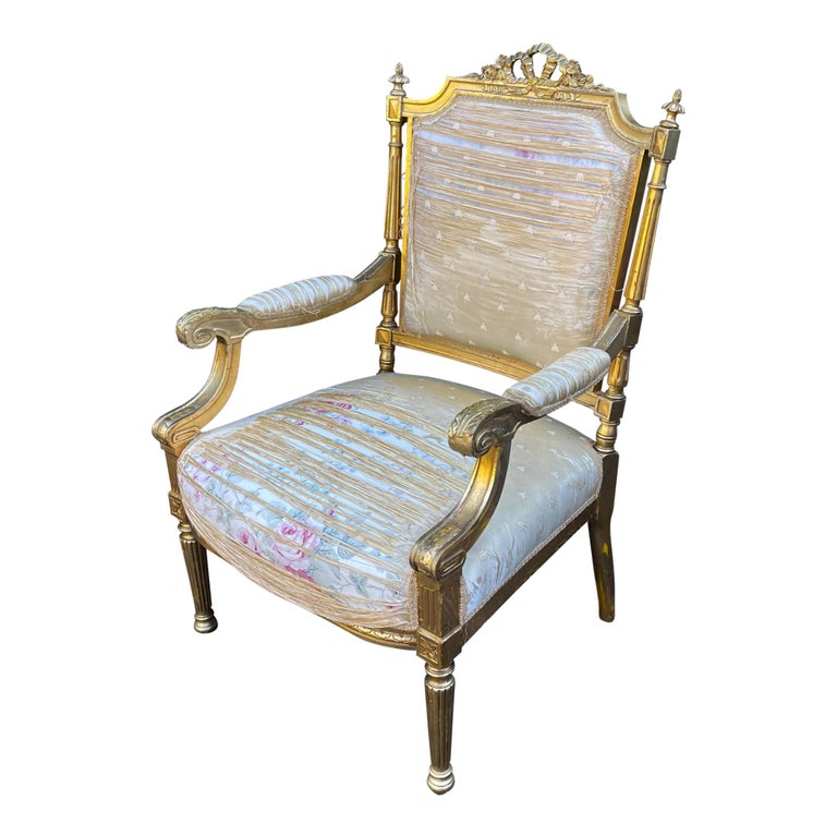 18th Century French Louis XV Carved Gilt Wood Fauteuil Arm Chair