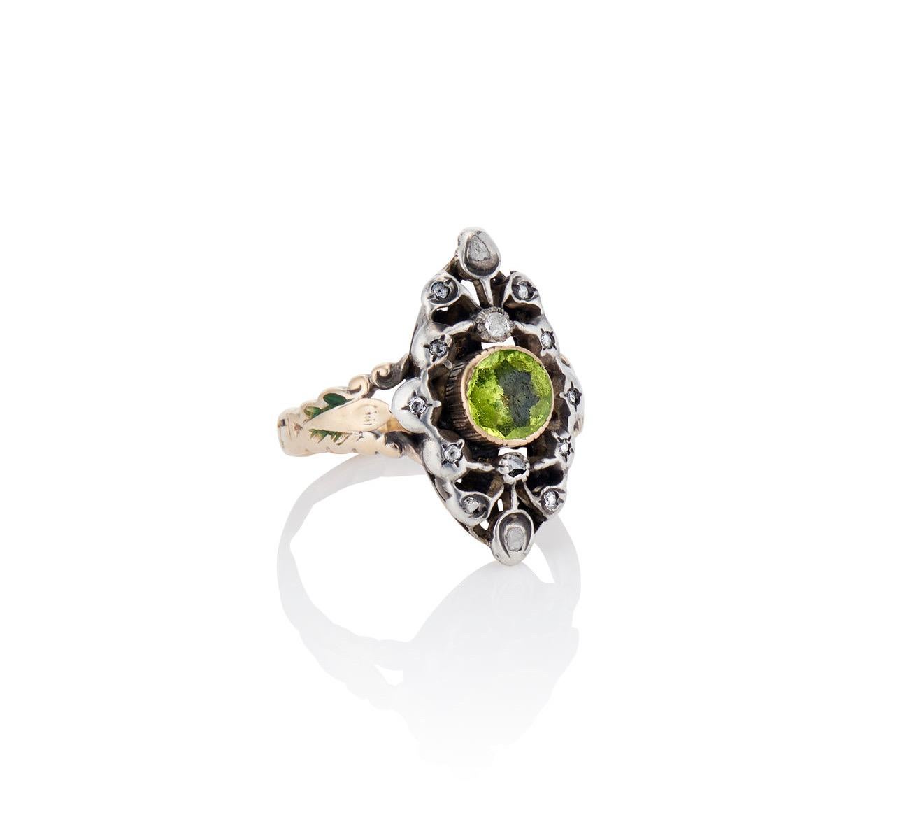 Women's Antique 18th C Peridot and Diamond Ring For Sale