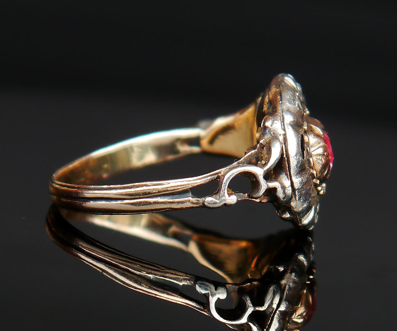Antiker Ring aus dem 18. Jahrhundert natürlicher Rubin Diamanten 14K Rose Gold Silber Ø 8US / 4.4gr im Angebot 1