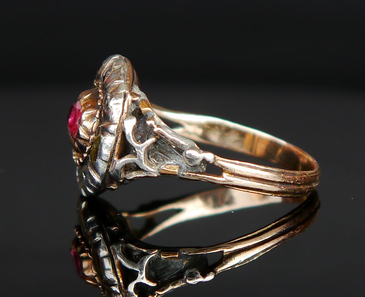 Antique 18th. cent Ring natural Ruby Diamonds 14K Rose Gold Silver Ø 8US / 4.4gr For Sale 3