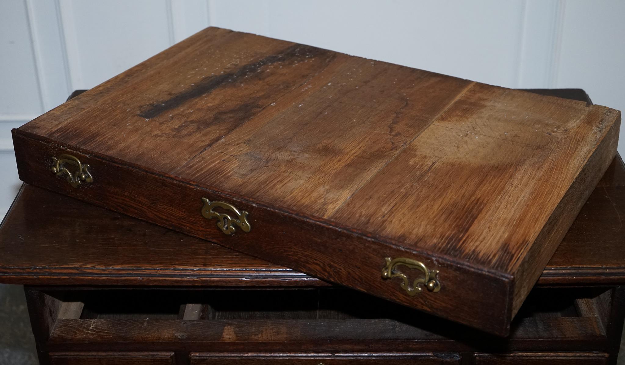 ANTIGUO ESCRITORIO PEQUEÑO DE ROBLE DEL SIGLO XVIII INGLES GEORGIO II en venta 1