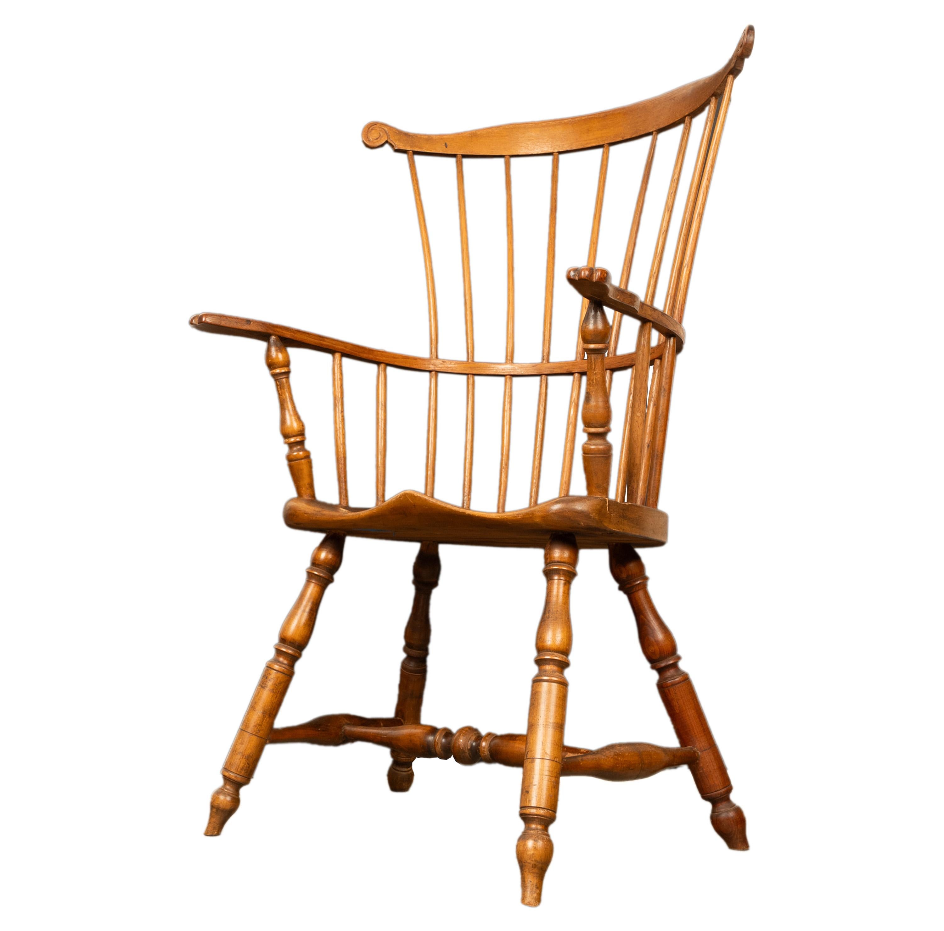 Ancienne chaise à accoudoir Windsor en érable à dossier en éventail du 18e siècle américain de la Nouvelle-Angleterre 1780 en vente 2
