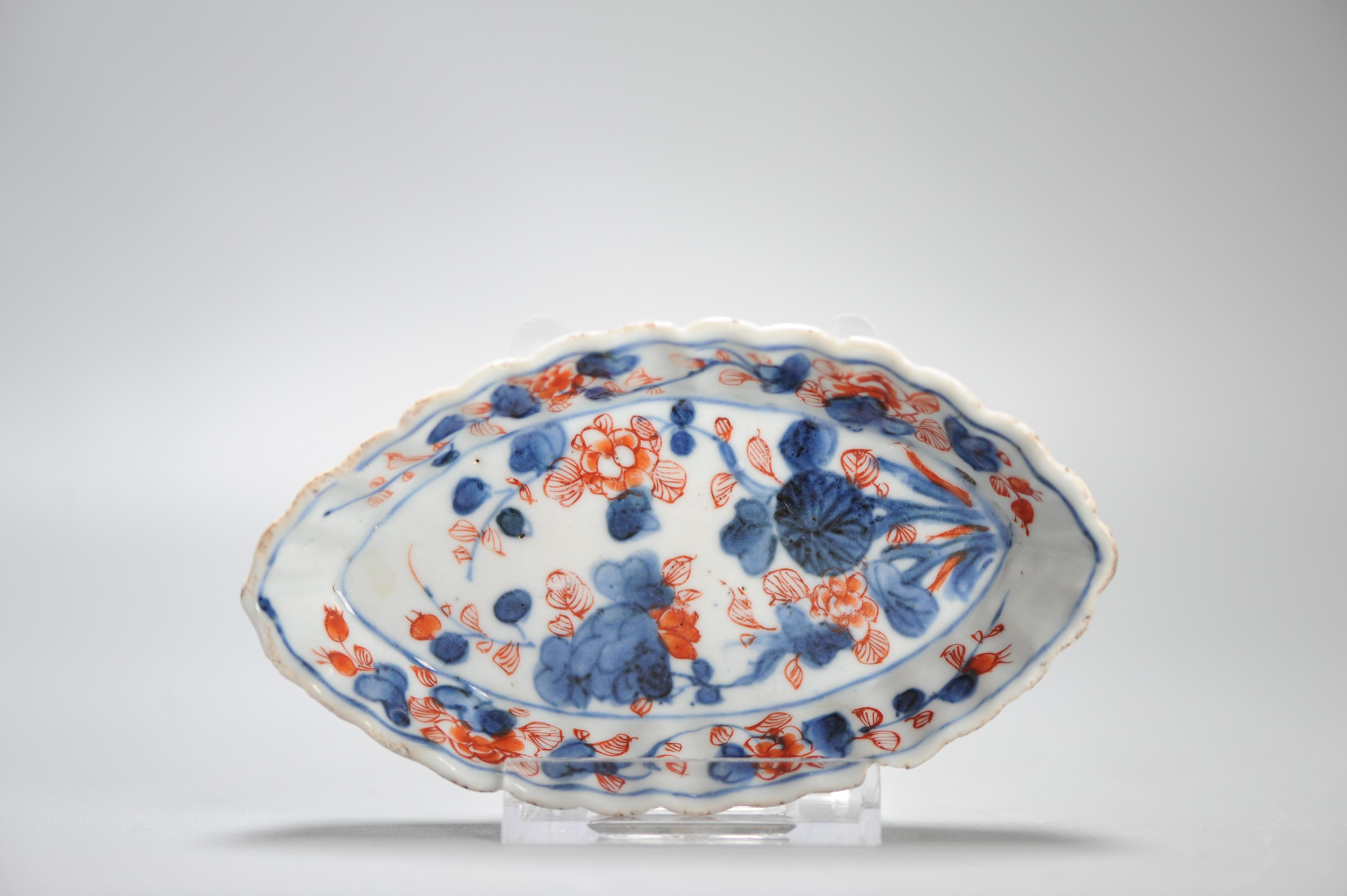 Qing Antique 18th century Antique Kangxi Yongzheng Chinese Porcelain Imari Pattipan For Sale