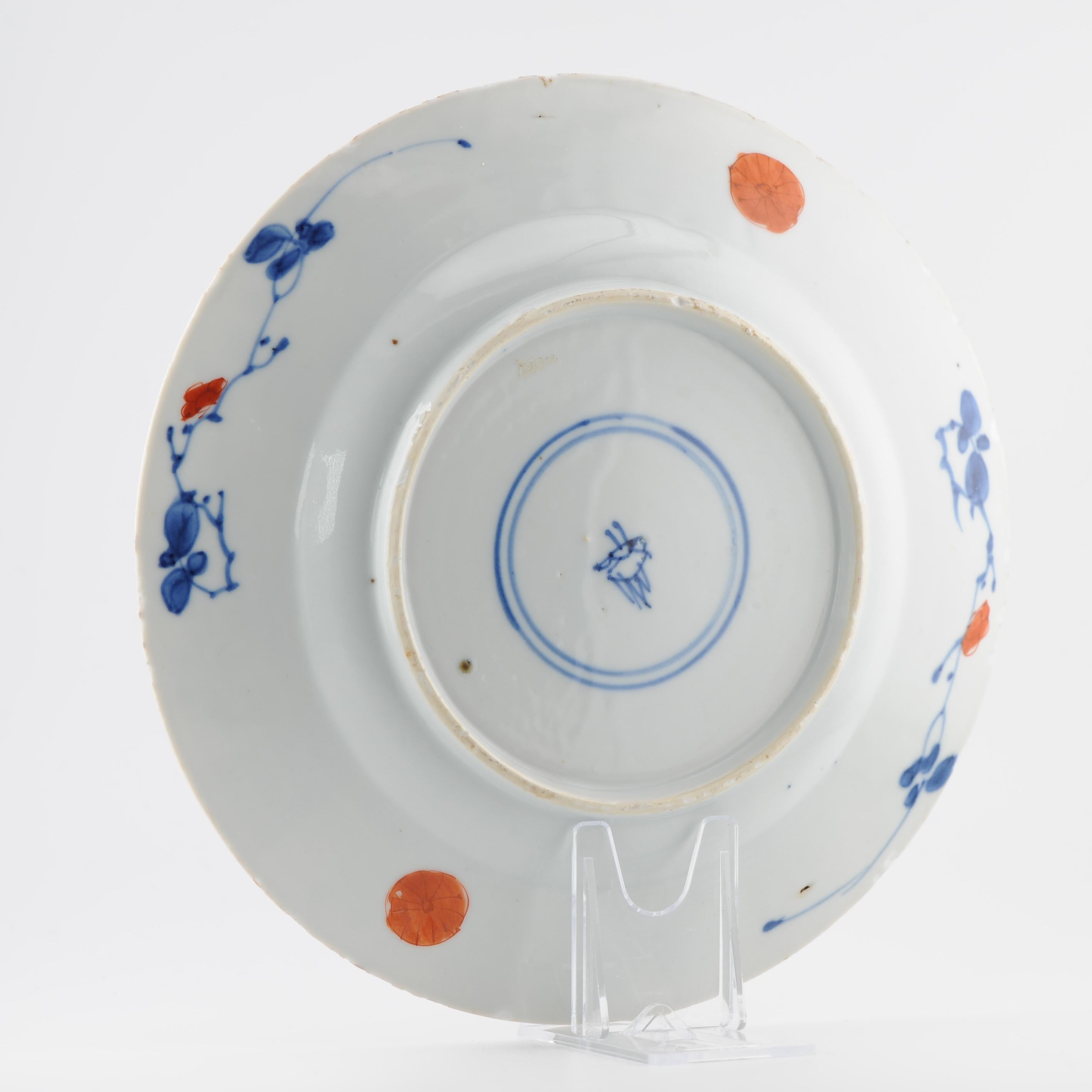 Antique 18th century Antique Kangxi Yongzheng Chinese Porcelain Imari Plate For Sale 3
