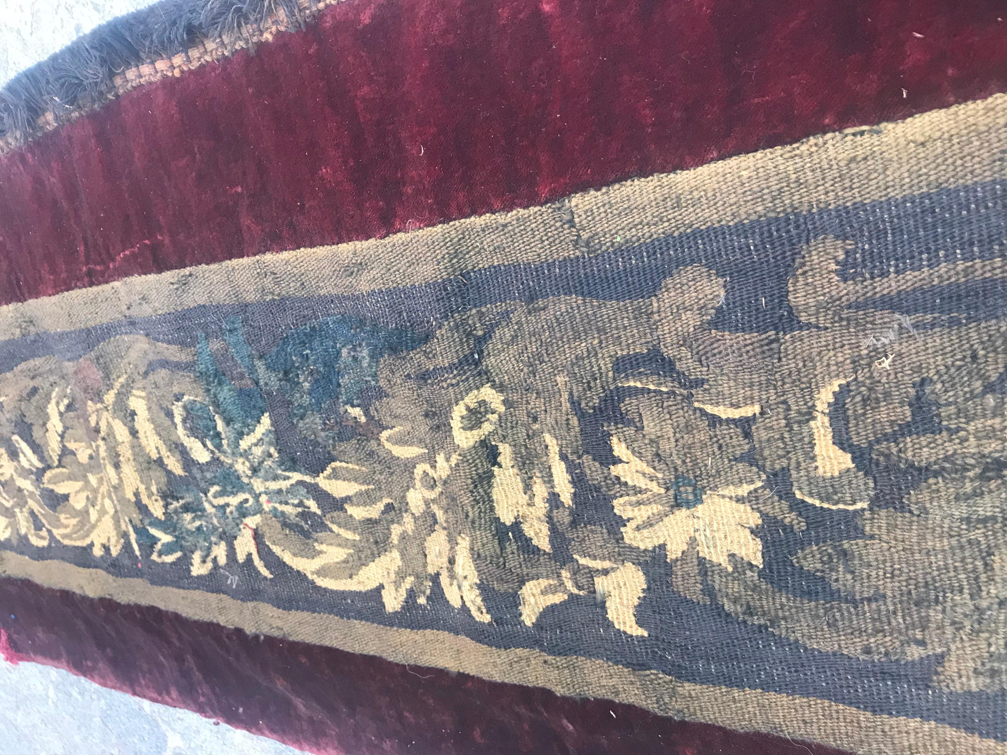 Panneau de bordure ancien en tapisserie d'Aubusson du 18ème siècle en vente 2