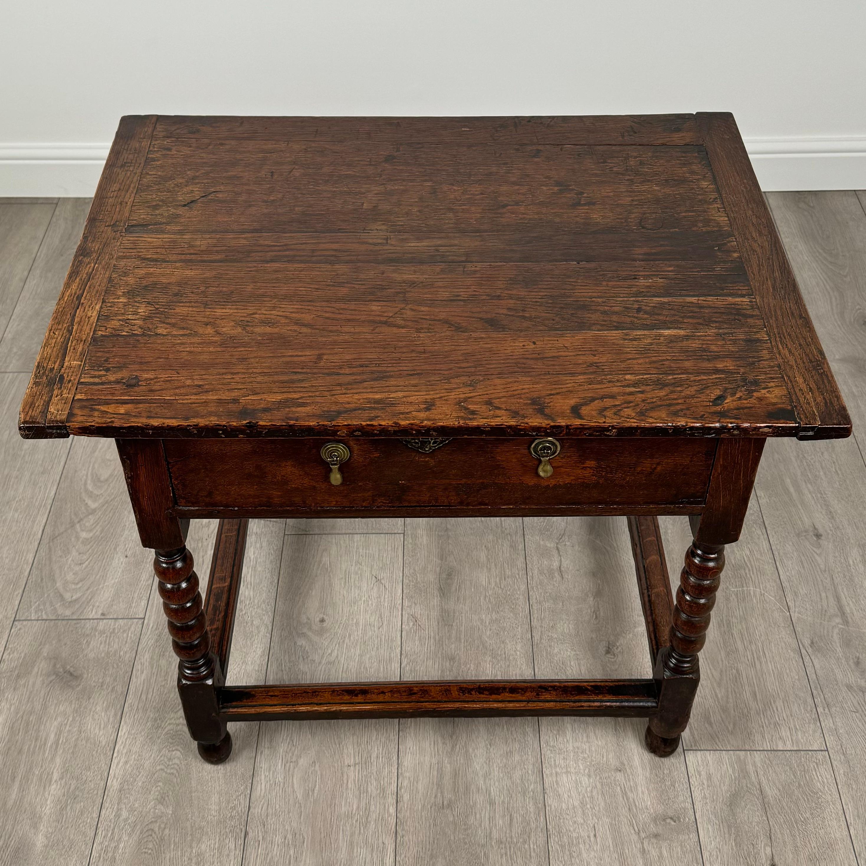 Antique 18th Century Bobbin Turned Oak Side Table ( REF AF-3607 ) For Sale 5