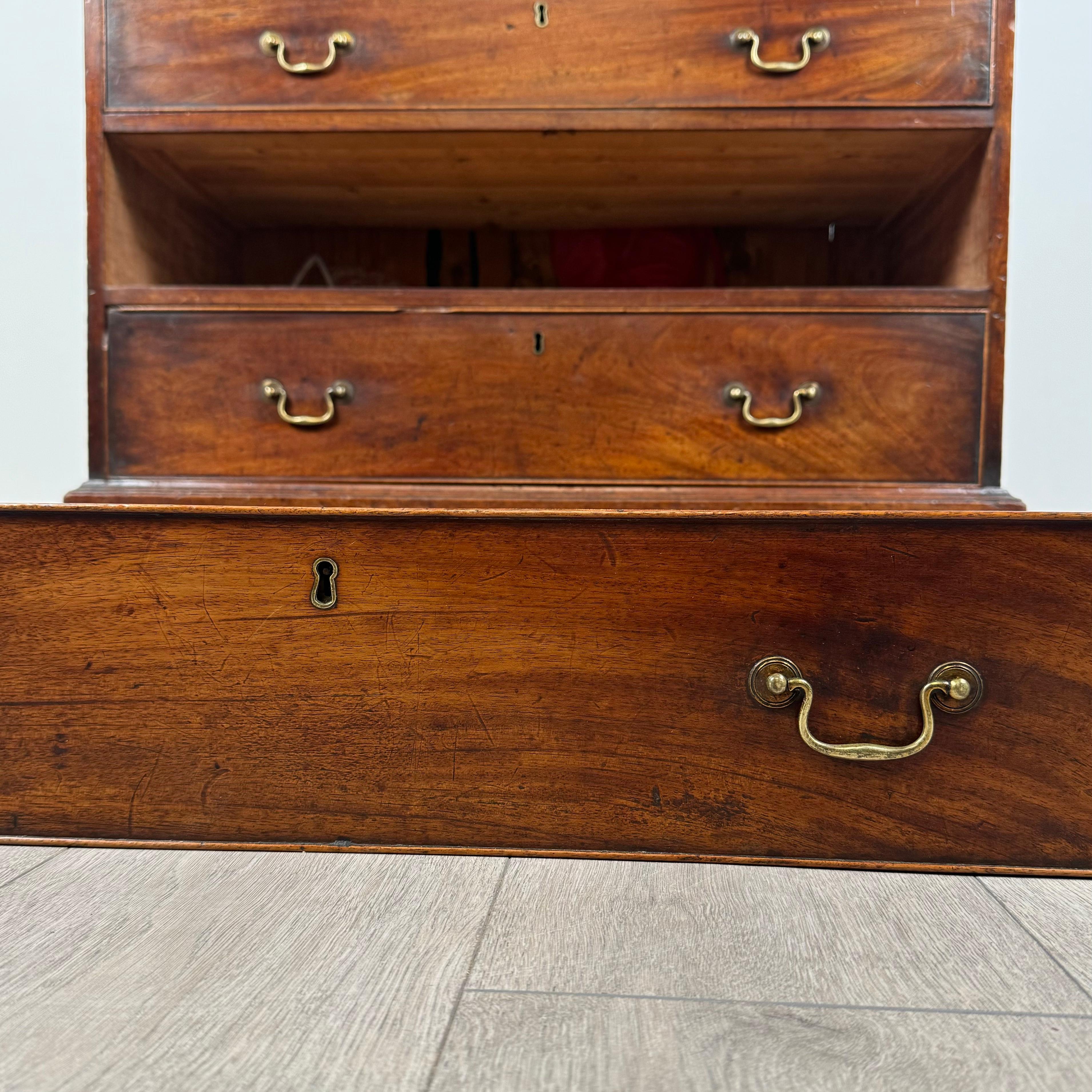 Bibliothèque de bureau ancienne du 18ème siècle en acajou ( REF AF-3513 ) en vente 5