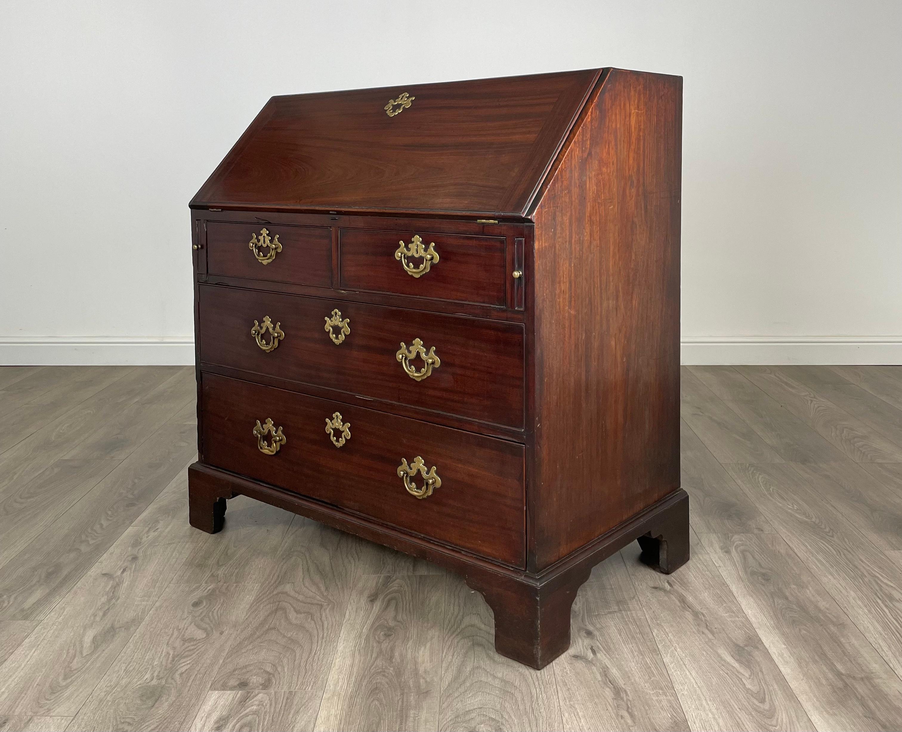 Bureau ancien du 18ème siècle en acajou cubain (REF AF-3093) Bon état - En vente à Ledbury, GB