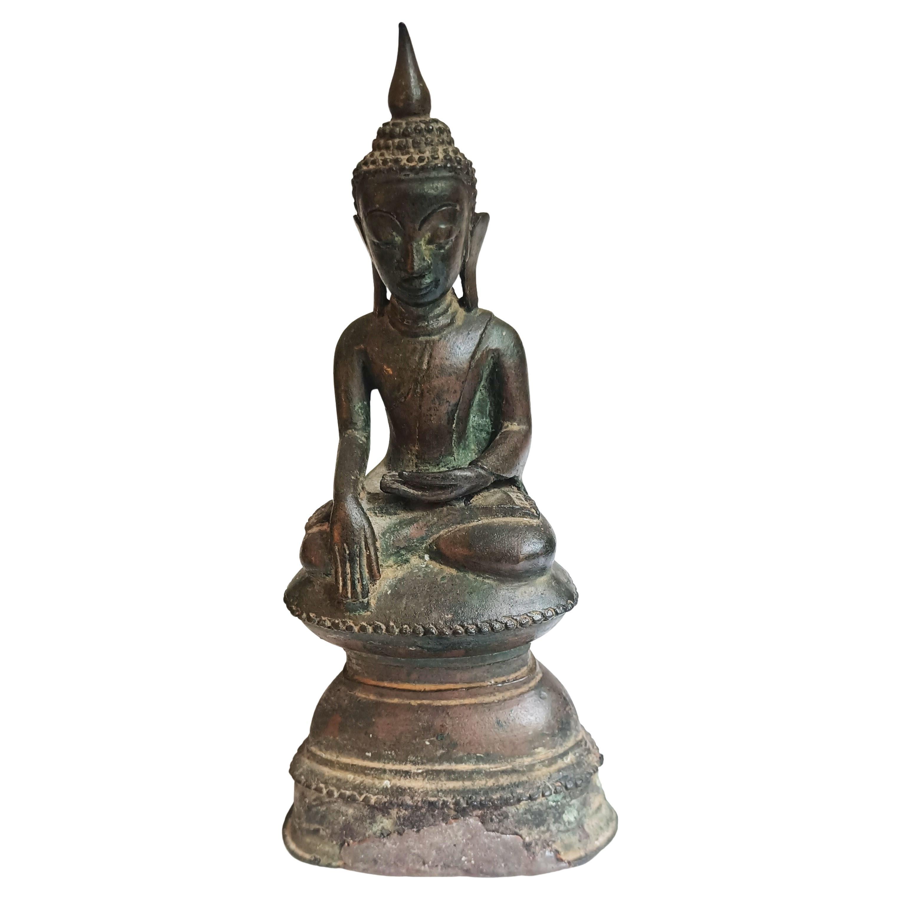 Ancien Bouddha Shan en bronze birman du 18ème siècle - Art Bouddhique Asiatique en vente