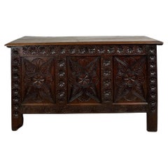 Antique 18th Century Carved Oak Coffer / Blanket Box ( REF AF-1985 )