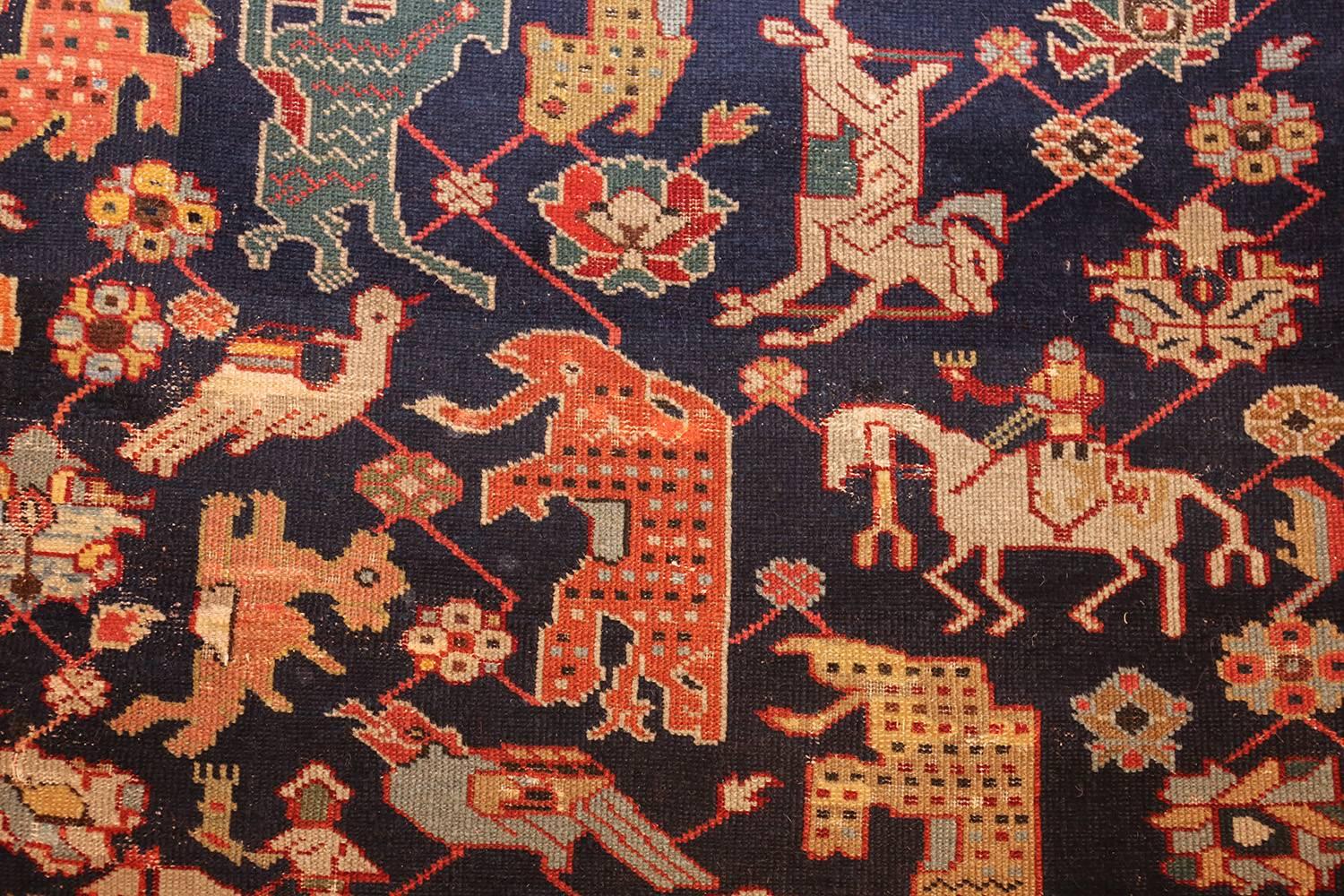 Antiker kaukasischer Teppich aus der Nazmiyal-Kollektion aus dem 18. Jahrhundert. 4 Fuß 6 Zoll x 9 Fuß (Wolle)