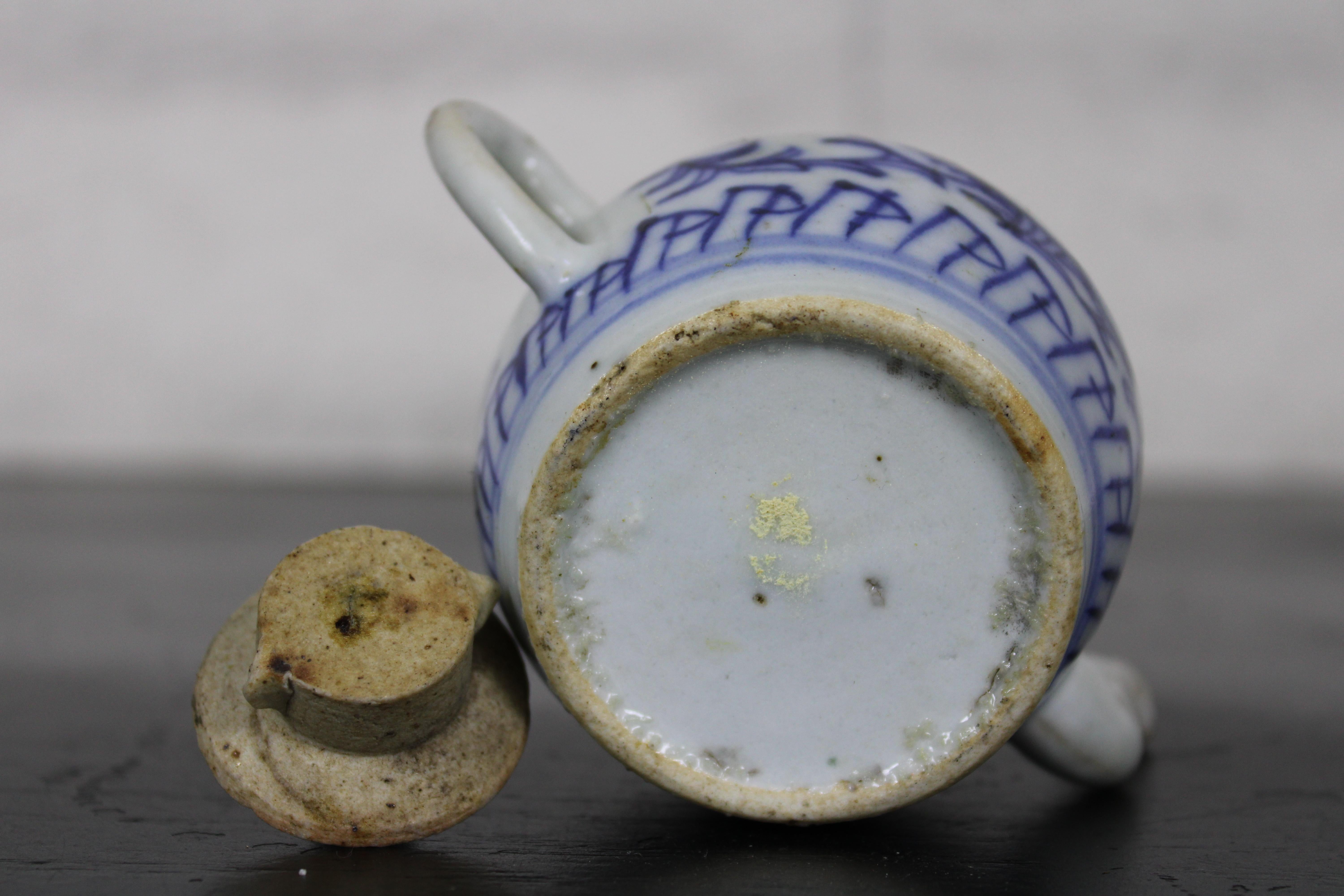Antique 18th Century Chinese Blue & White Floral Porcelain Tea Pot Creamer 2