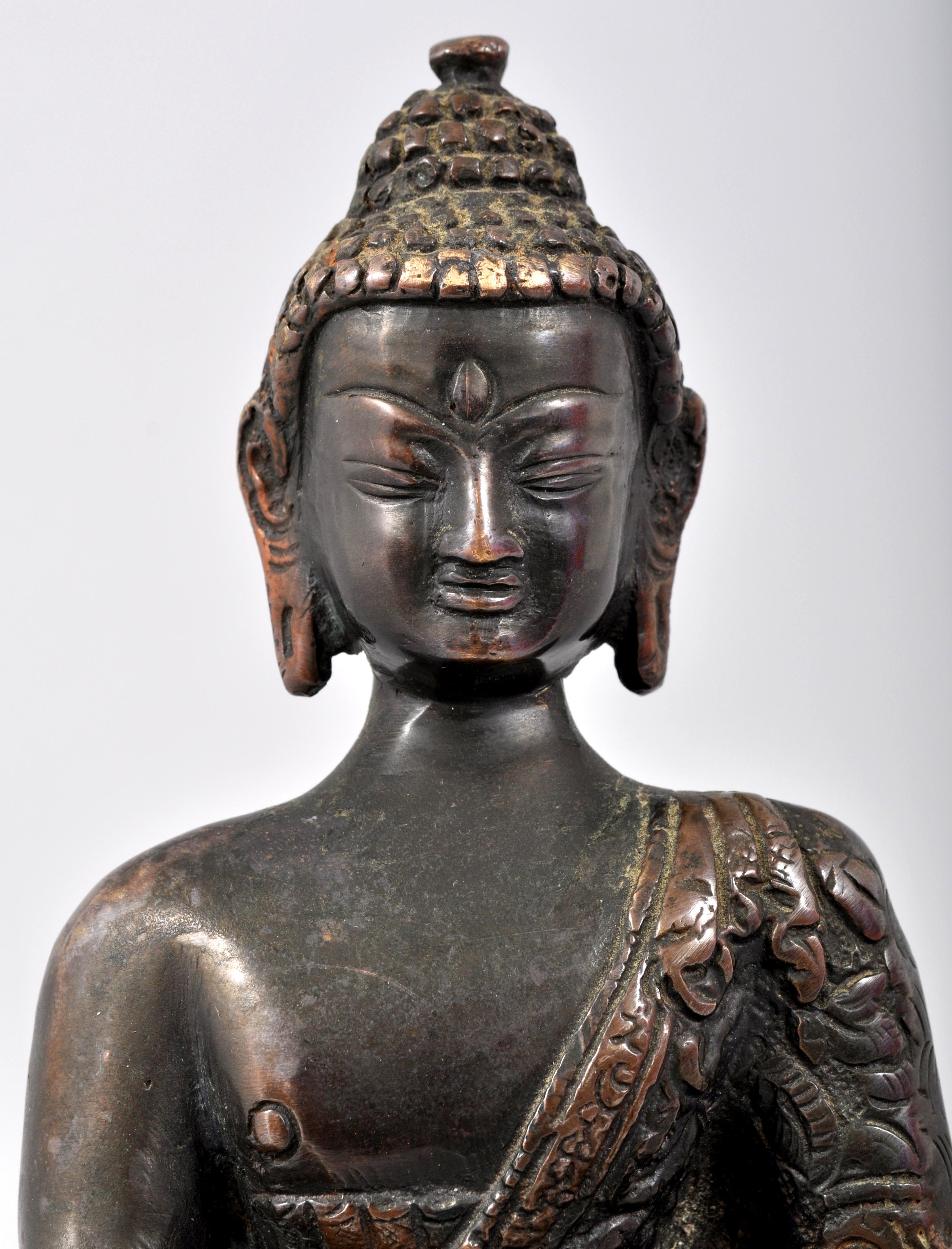 Antique 18th Century Chinese Bronze Shakyamuni Buddha Statue 3