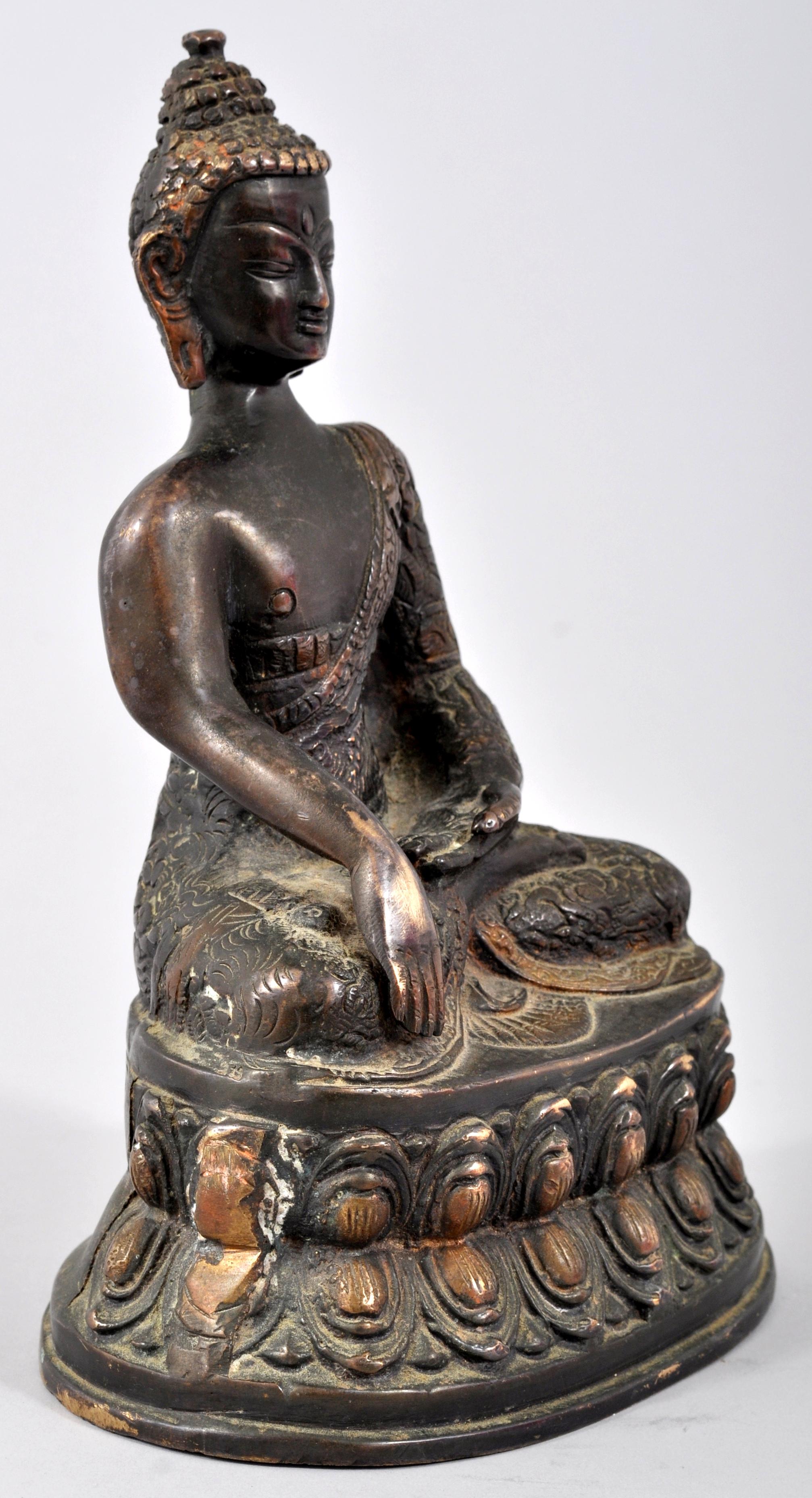 Antique 18th Century Chinese Bronze Shakyamuni Buddha Statue 2