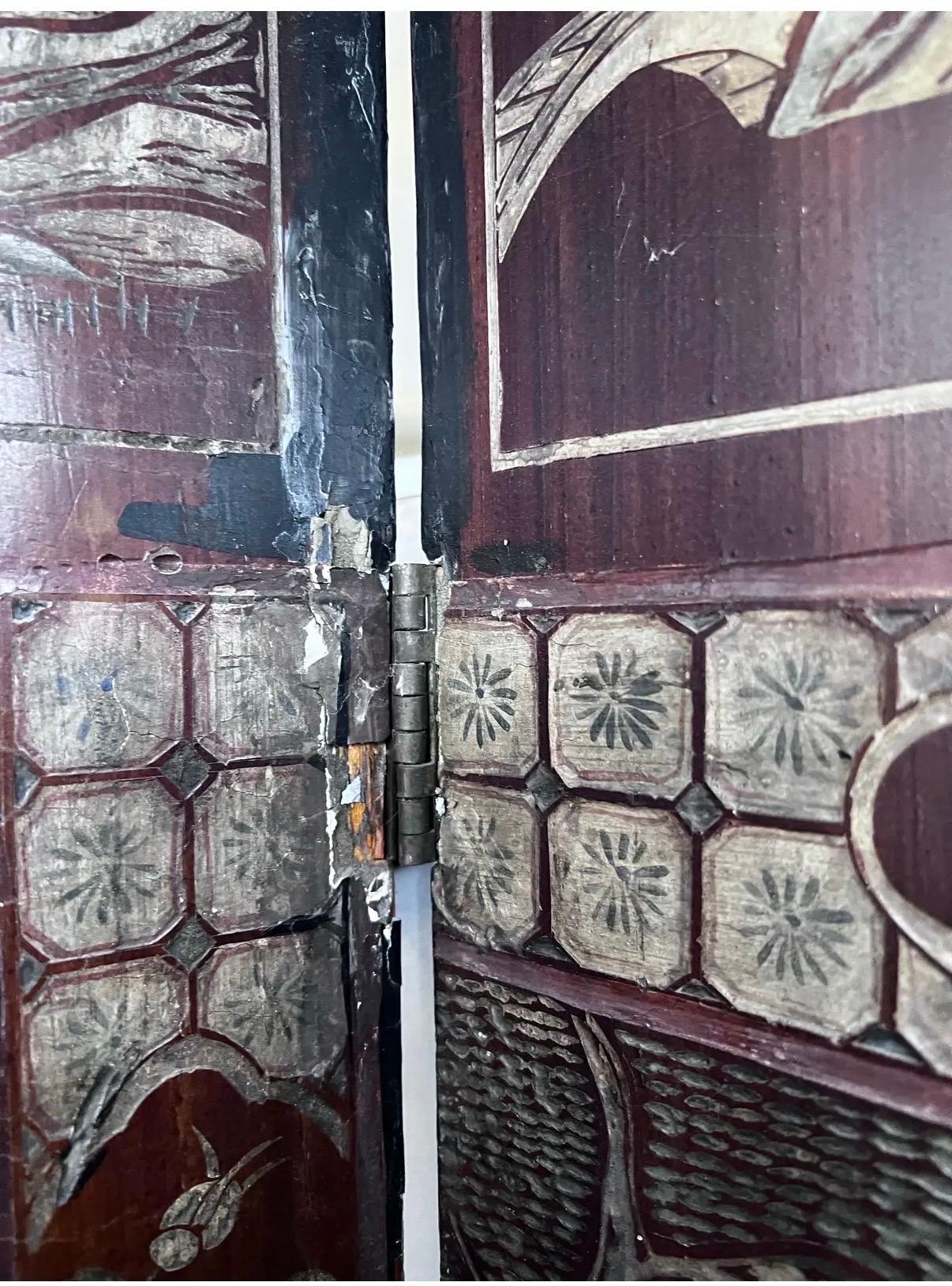 Antique 19th Century Chinese Carved Rare 5-Panel Screen Room Divider For Sale 6