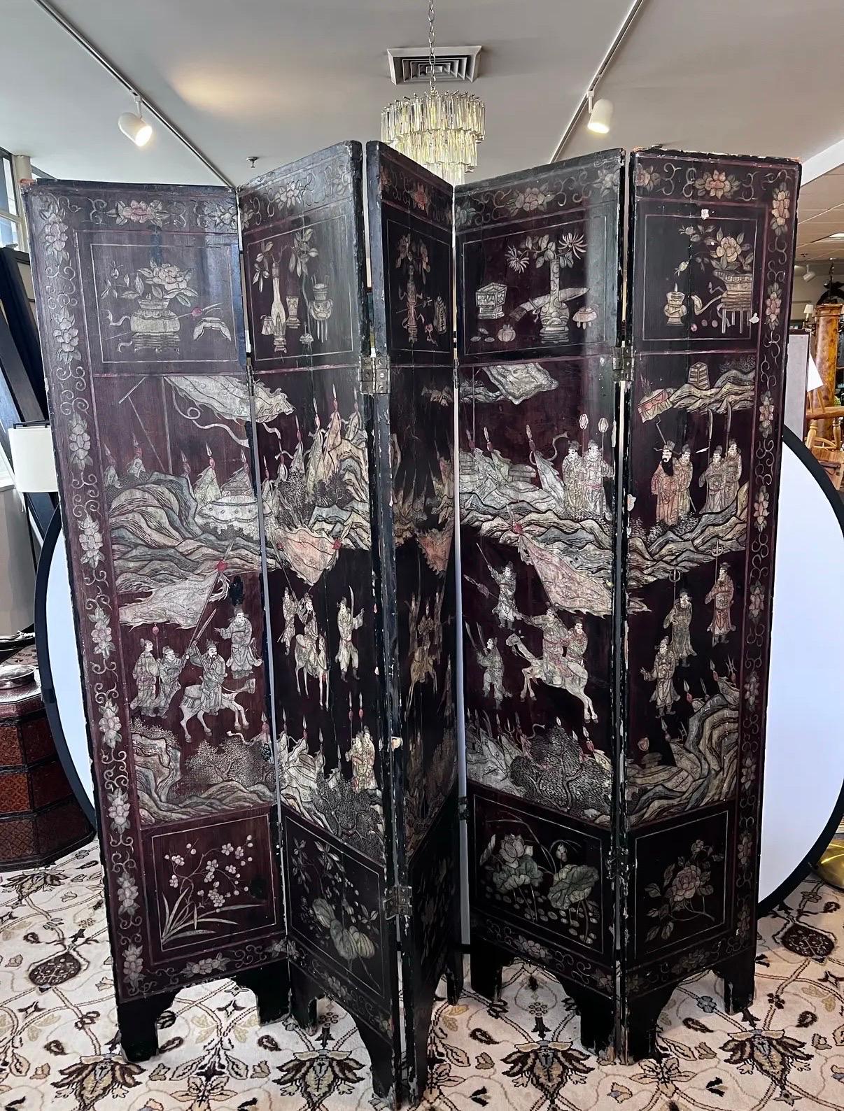 Chinoiserie Antique 19th Century Chinese Carved Rare 5-Panel Screen Room Divider For Sale