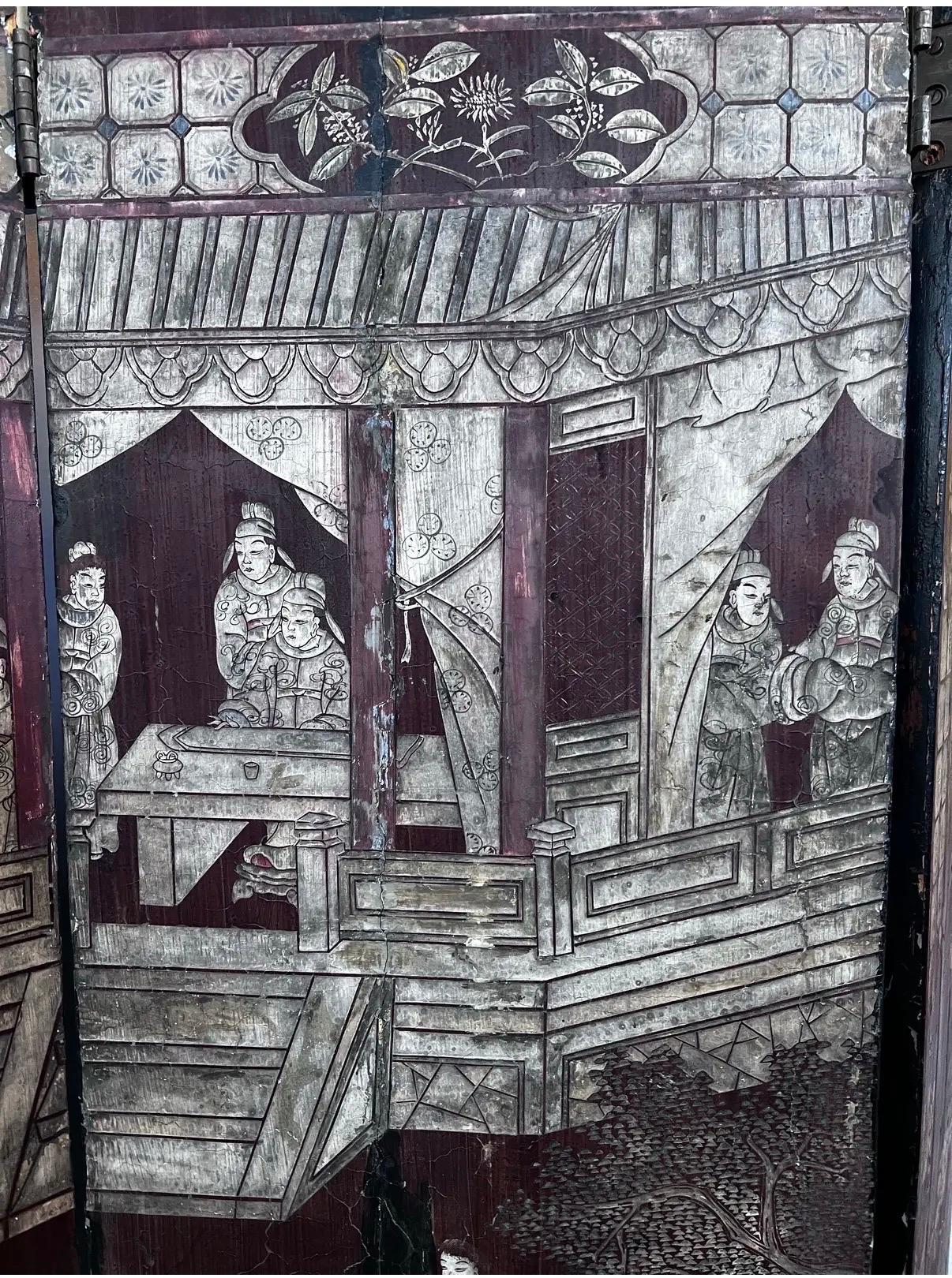 Antique 19th Century Chinese Carved Rare 5-Panel Screen Room Divider In Fair Condition For Sale In West Hartford, CT
