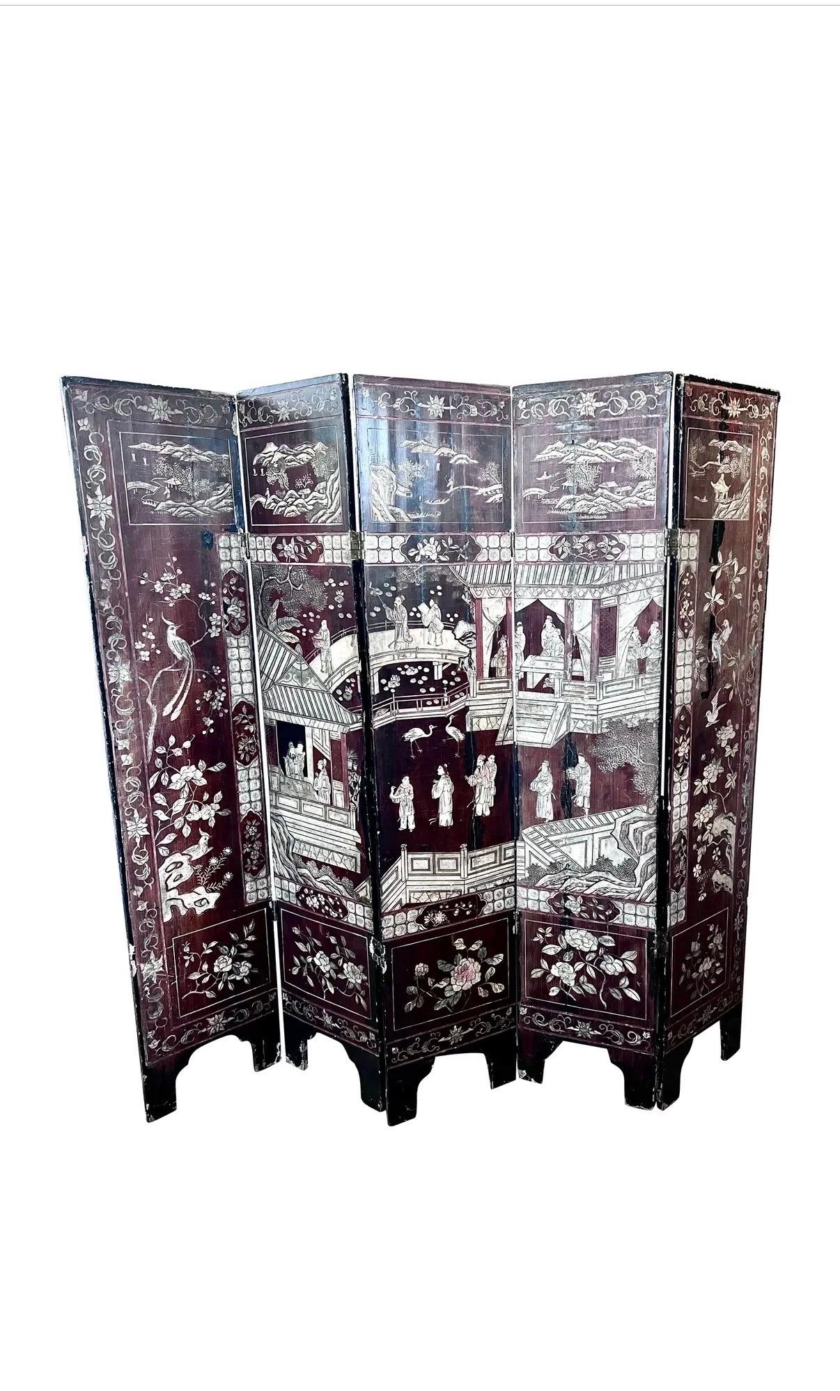 Antique 19th Century Chinese Carved Rare 5-Panel Screen Room Divider For Sale 2