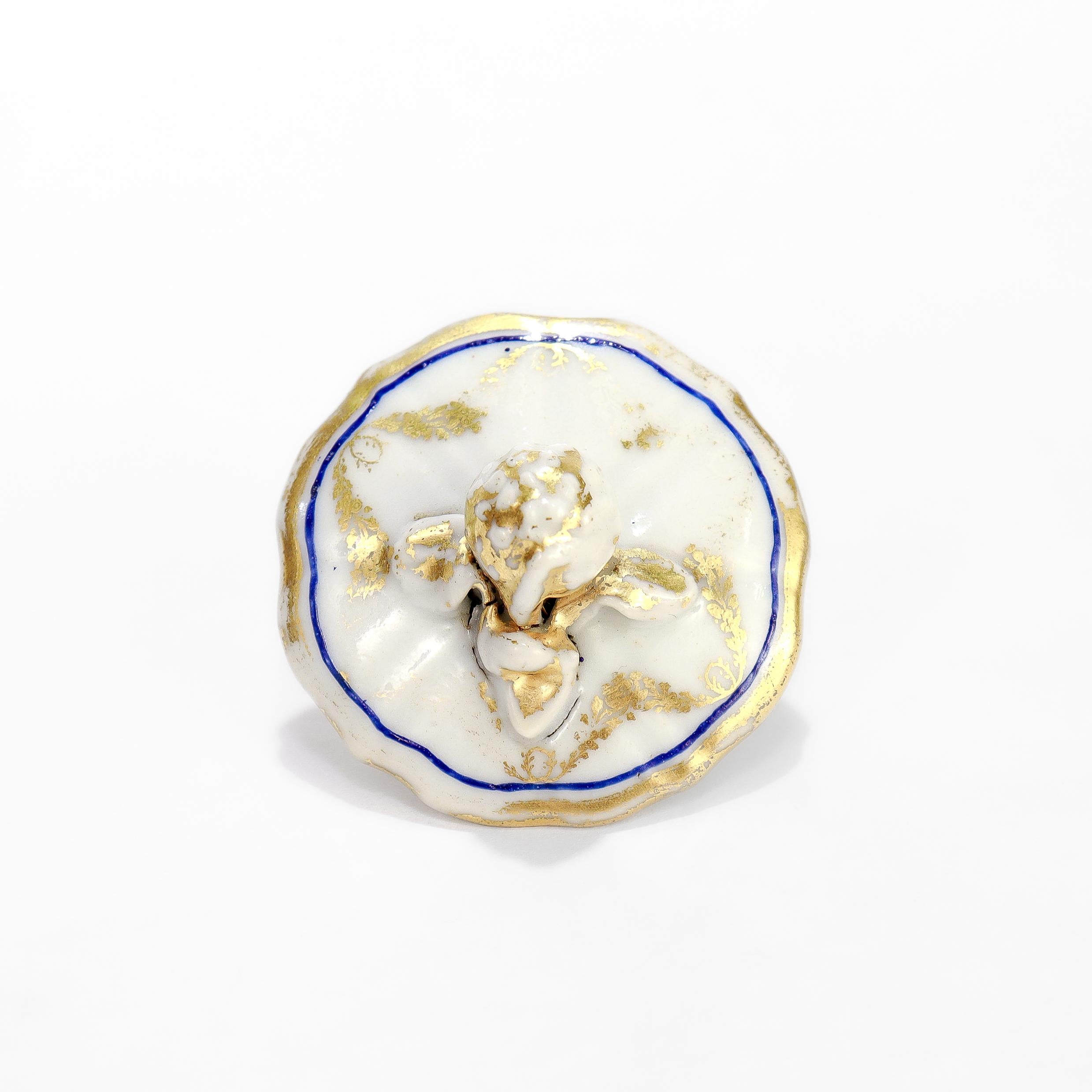 Antigua Jarra de Té de Porcelana China de Exportación del Siglo XVIII con Tortolitos en venta 3
