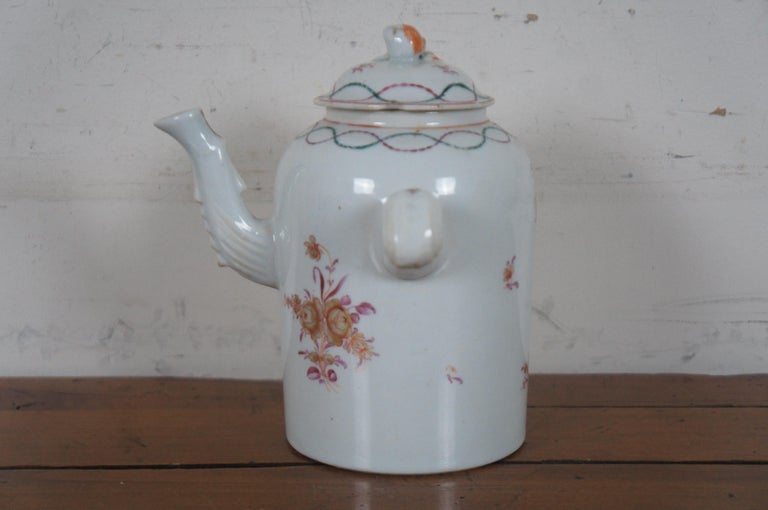 Antique 18th Century Chinese Export Qianlong Porcelain Chocolate Tea Pot For Sale 2