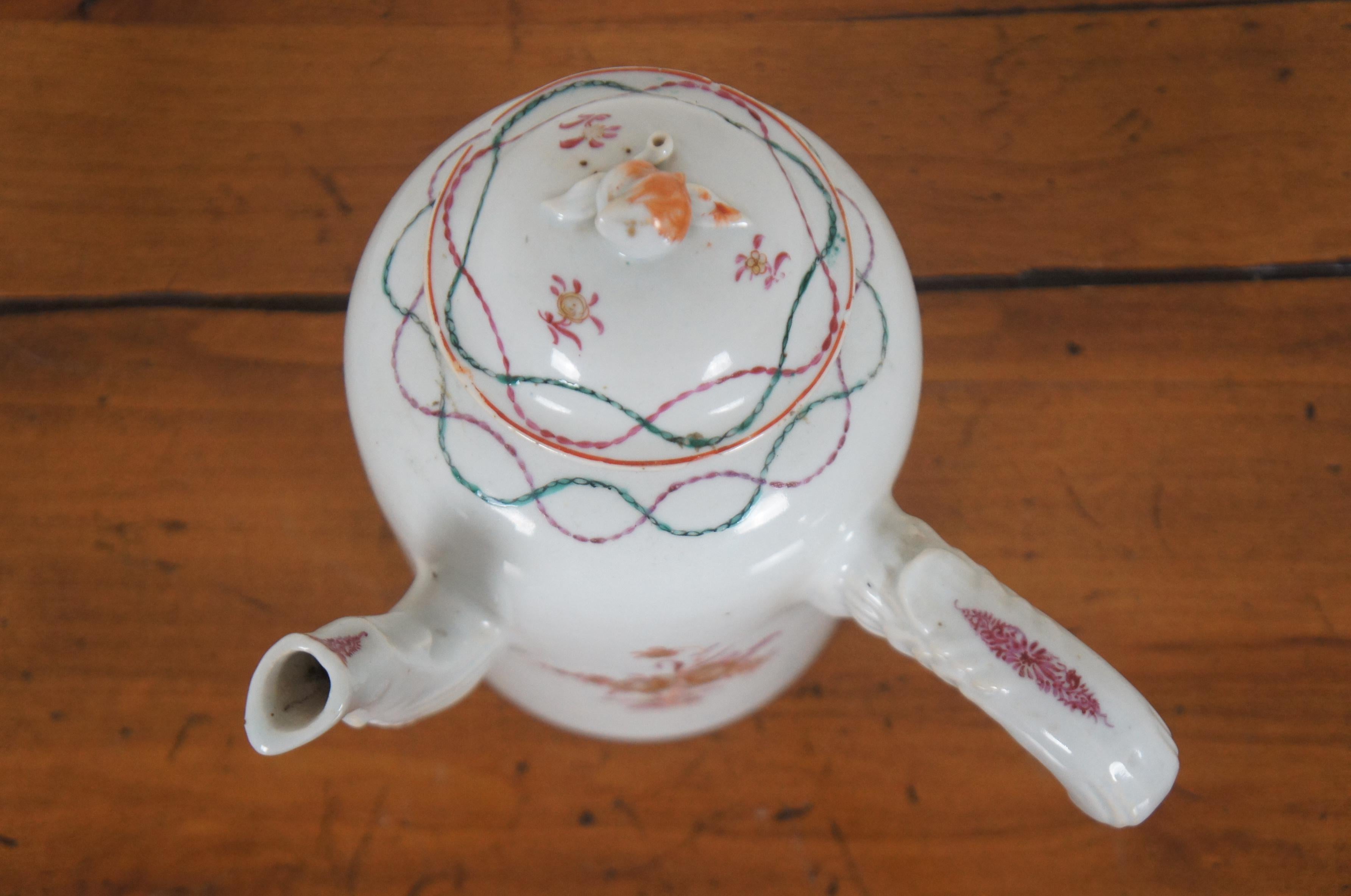 Antique 18th Century Chinese Export Qianlong Porcelain Chocolate Tea Pot For Sale 3